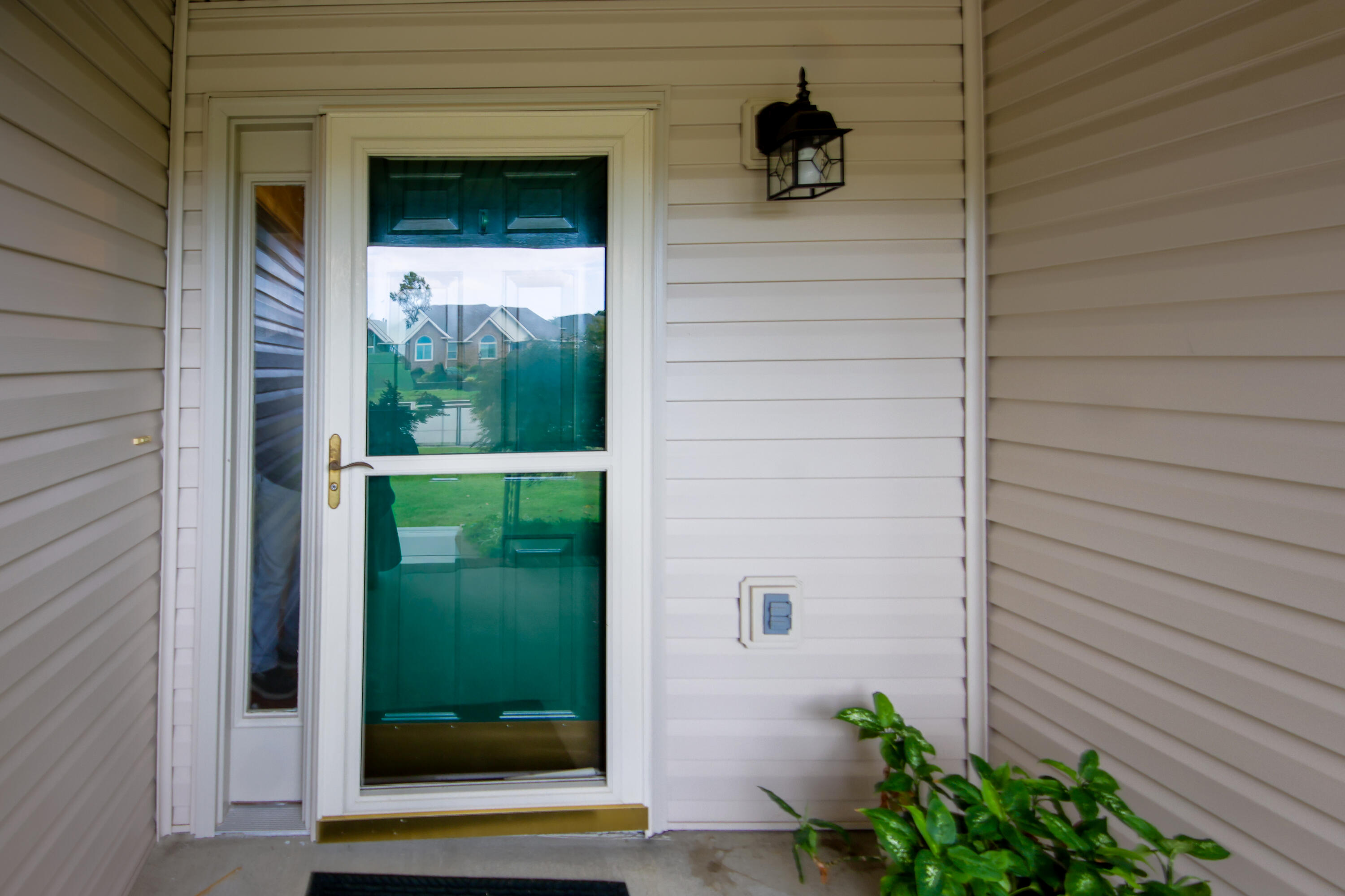 285 Rose Drive Property Photo 4