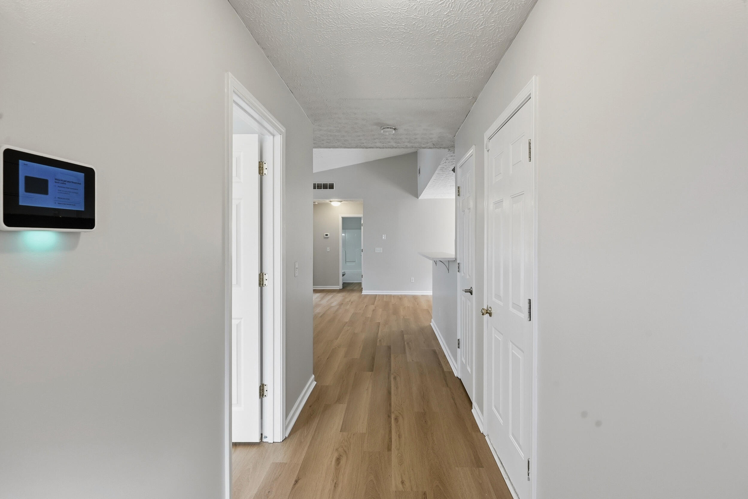 1209 Meadow Glen Drive Property Photo 5