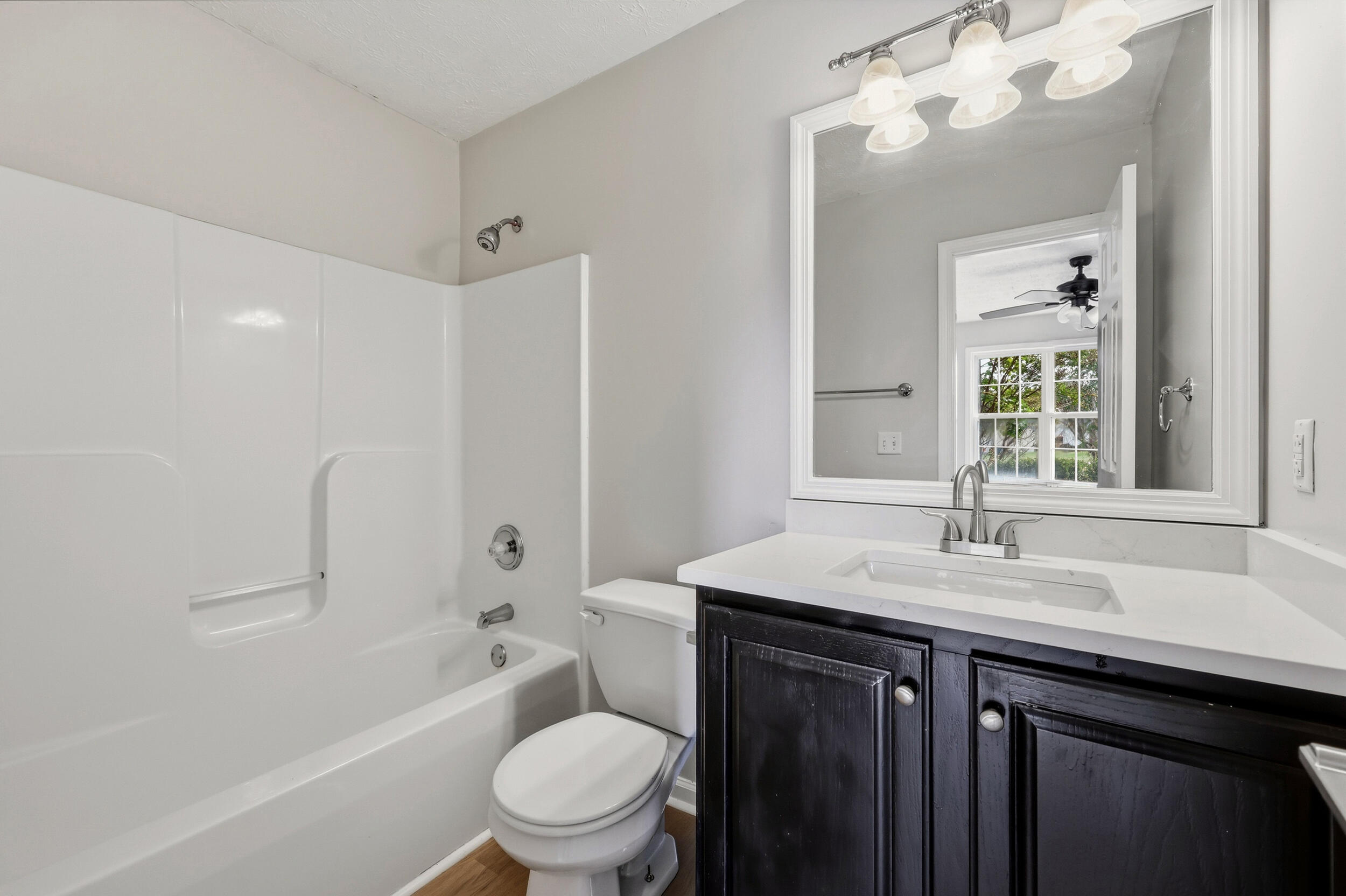 1209 Meadow Glen Drive Property Photo 13