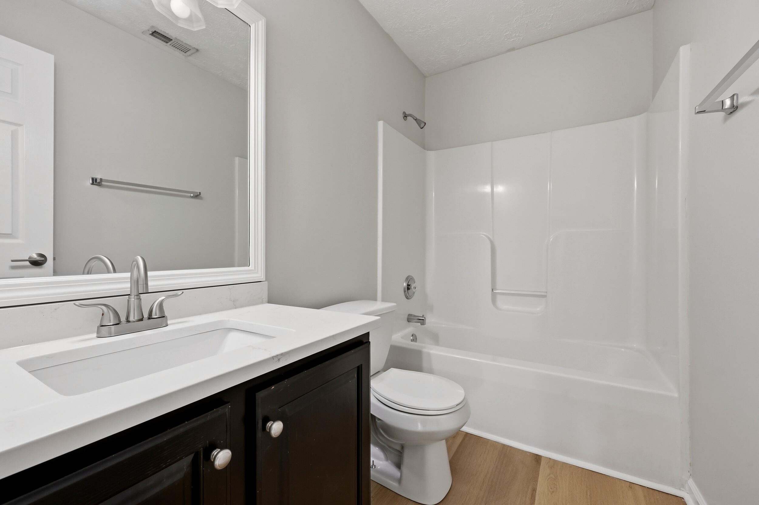 1209 Meadow Glen Drive Property Photo 14