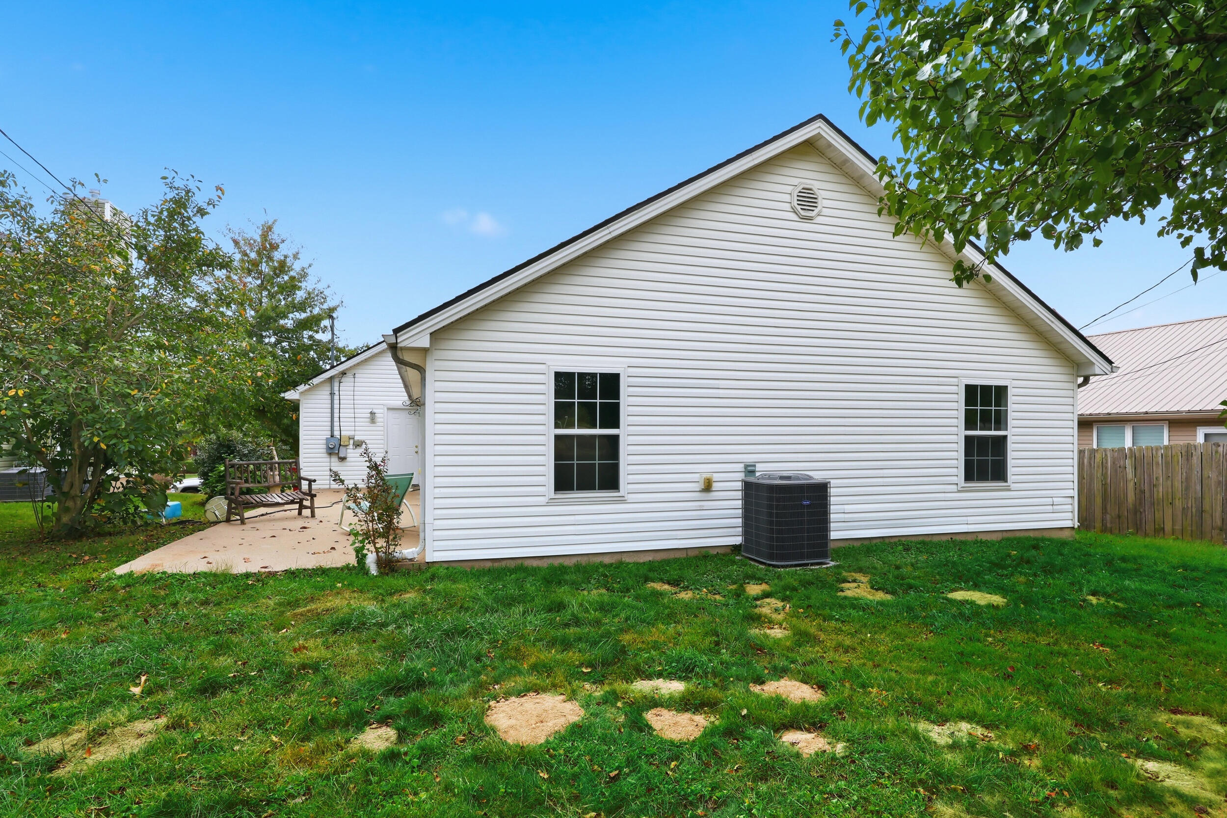 1209 Meadow Glen Drive Property Photo 24