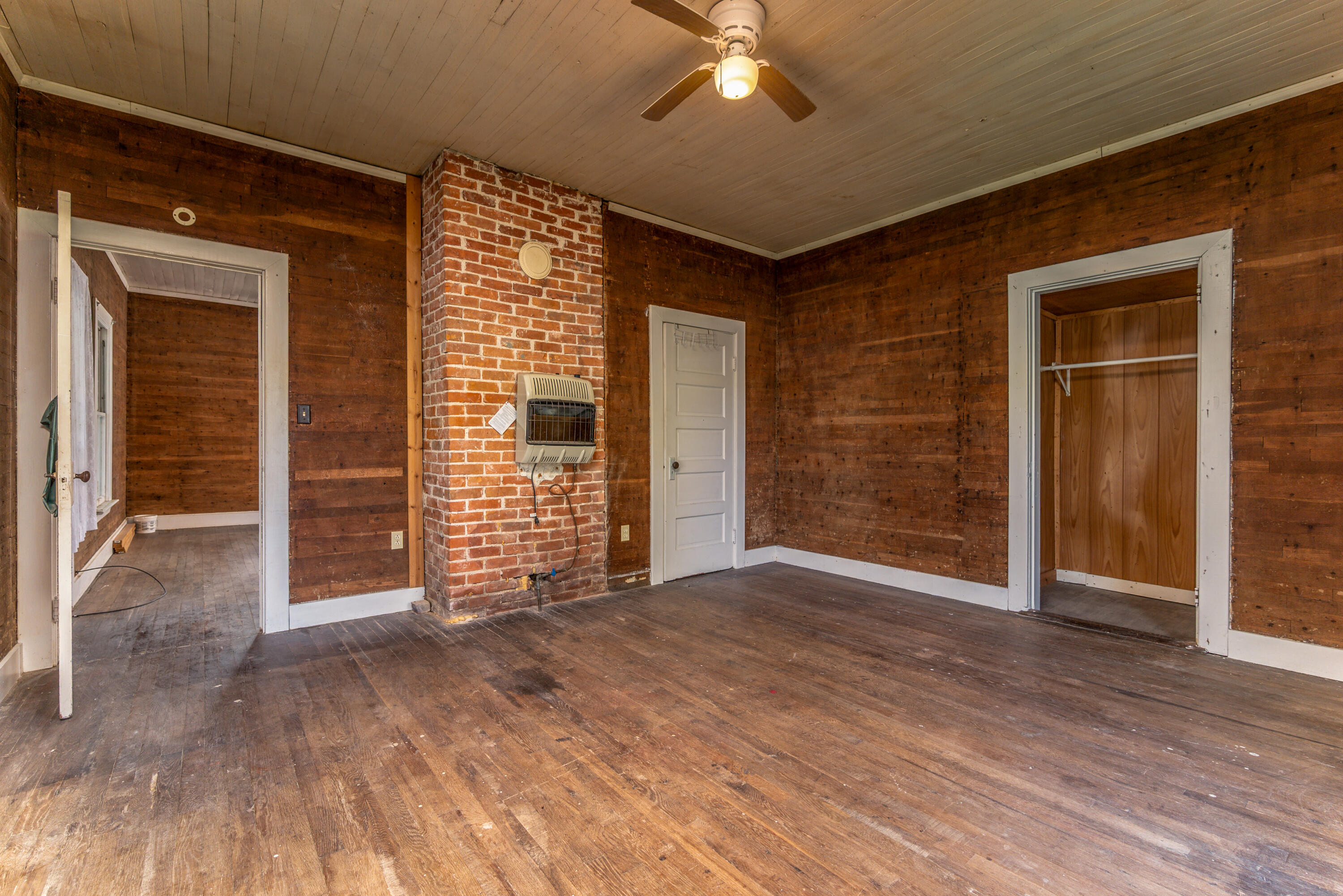 9101 E Highway 60 Property Photo 16