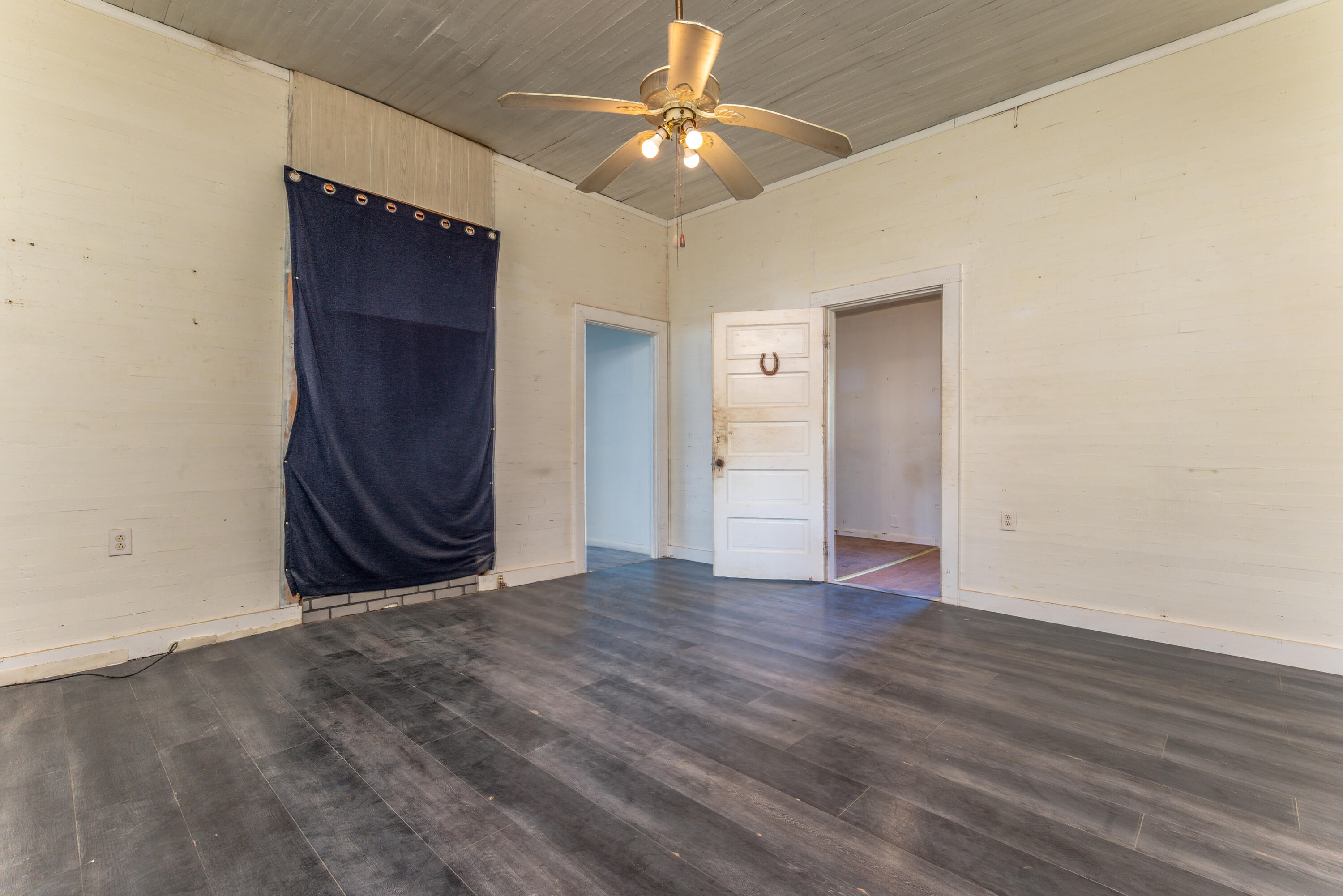 9101 E Highway 60 Property Photo 19