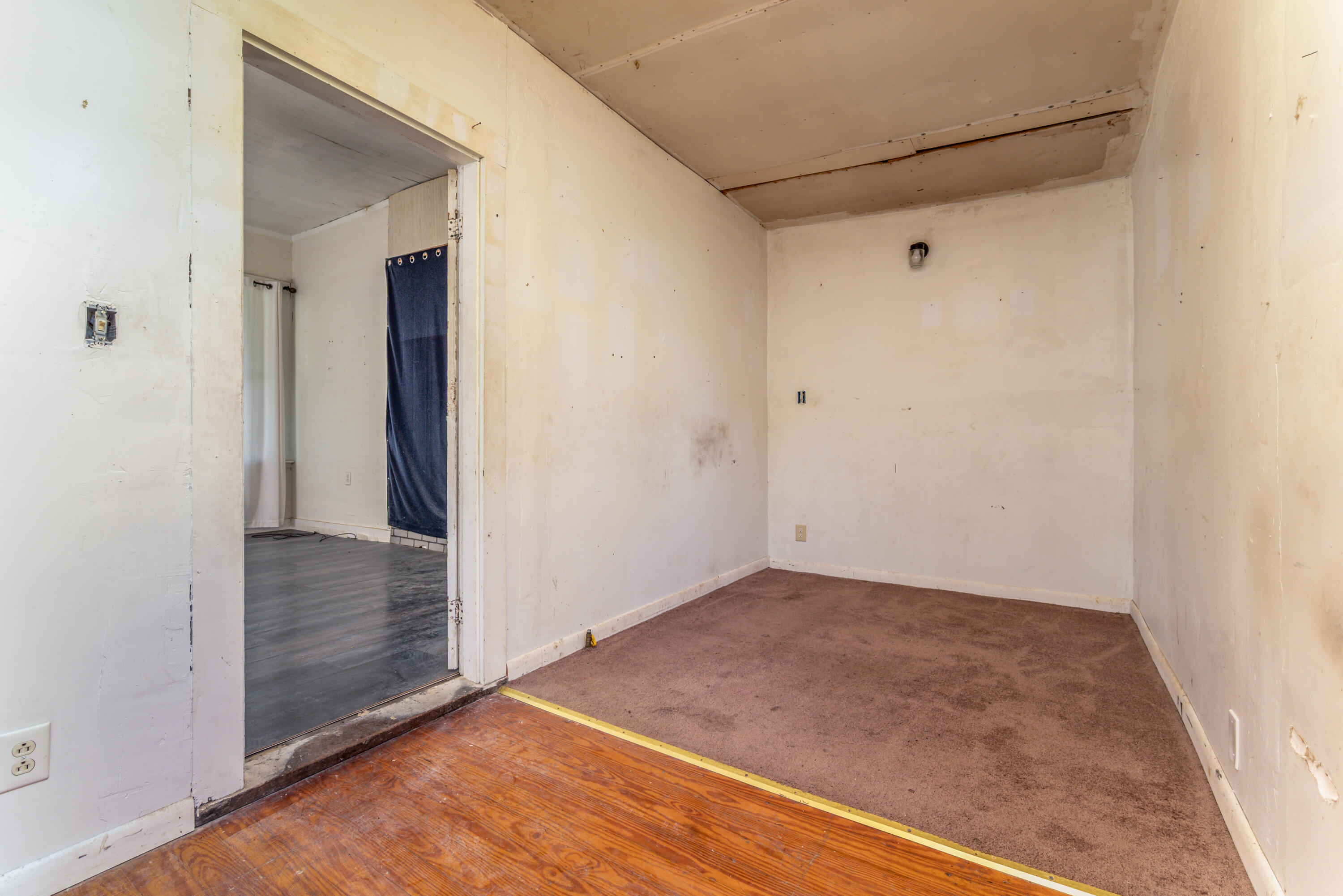9101 E Highway 60 Property Photo 20