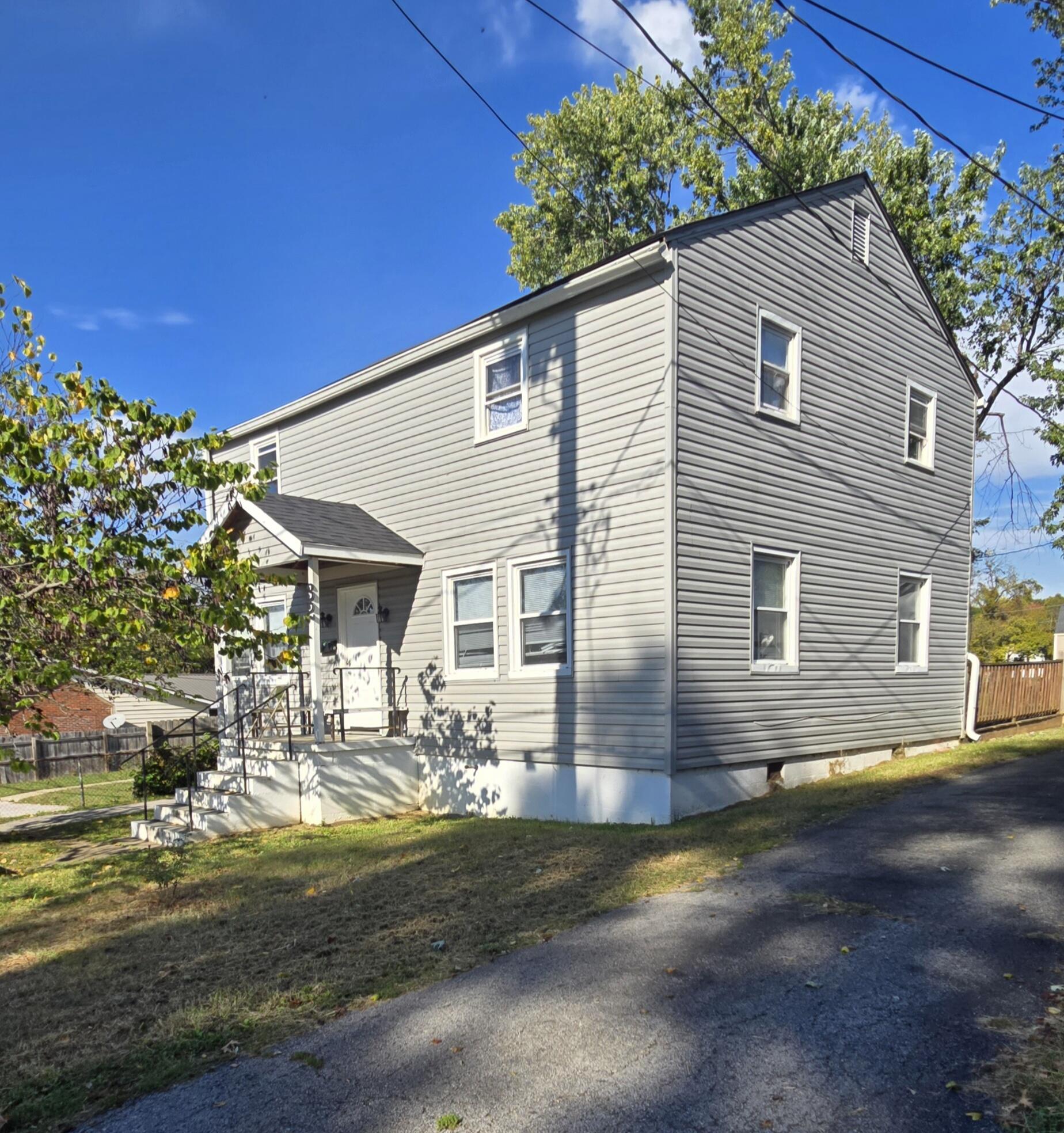 32 W 20th Street Property Photo 2