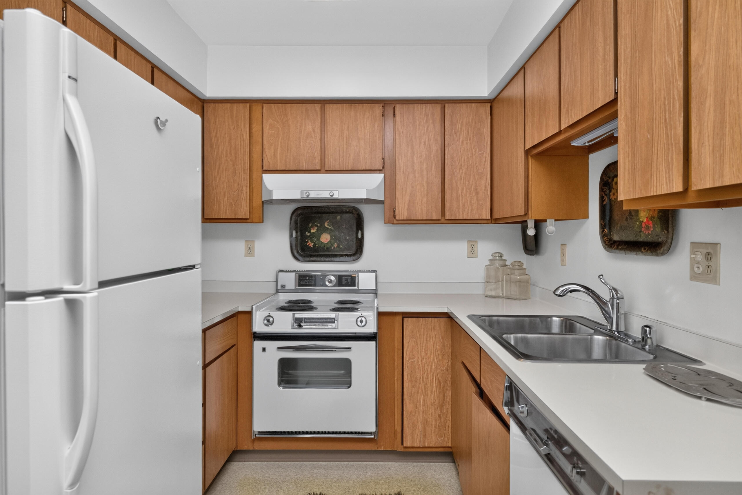 227 Fontaine Circle Property Photo 45
