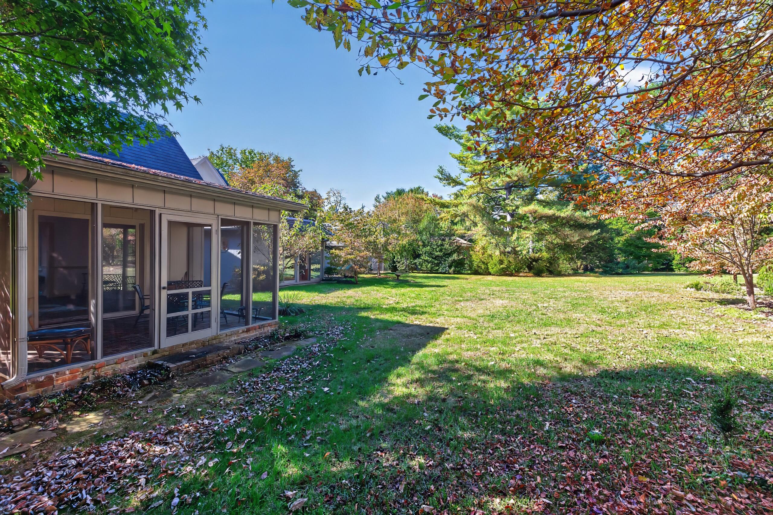 227 Fontaine Circle Property Photo 62