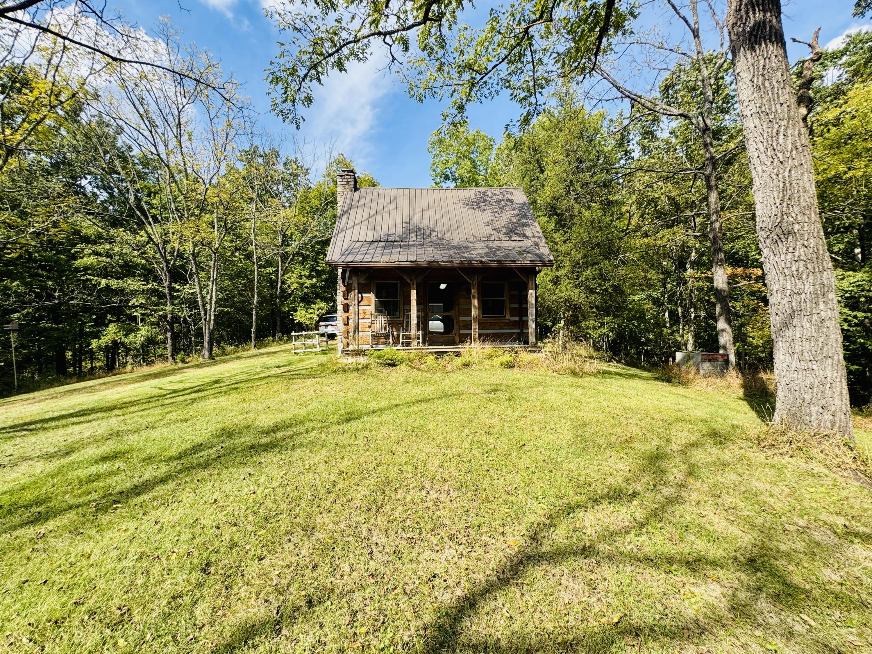 1320 Mudlick Road Property Photo 1