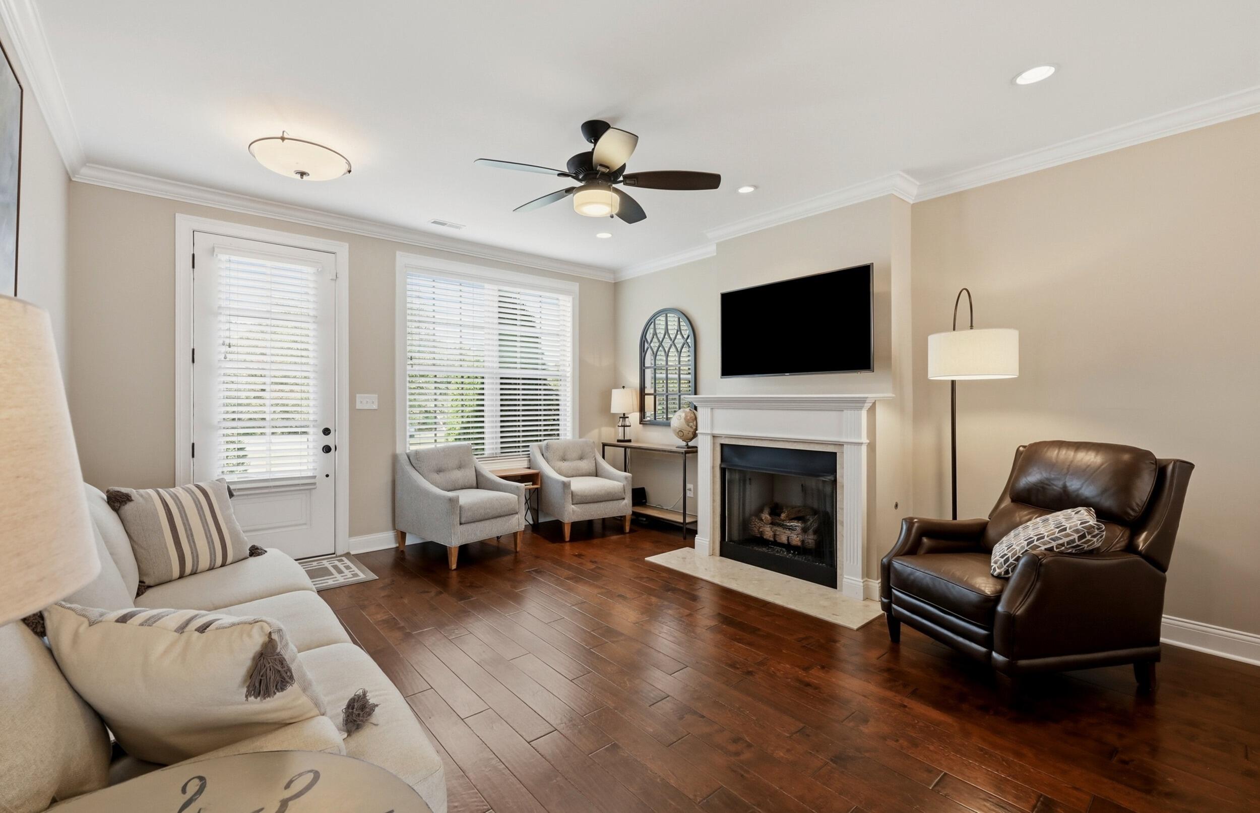 3214 Beaumont Centre Circle Property Photo 6