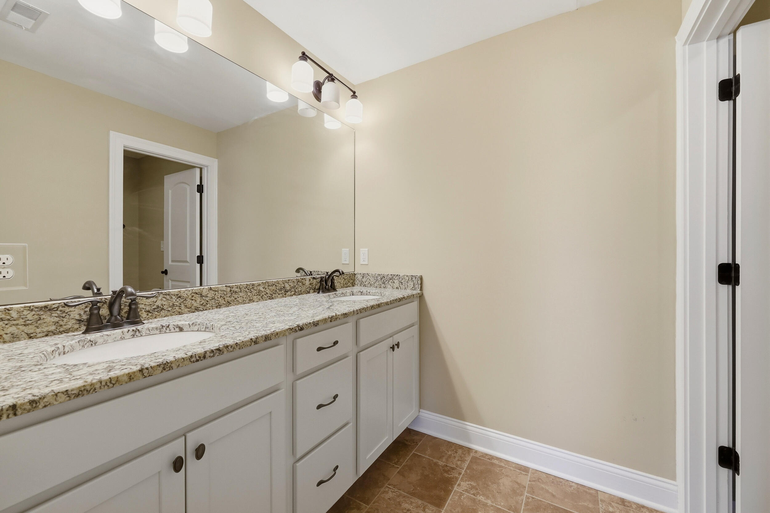3214 Beaumont Centre Circle Property Photo 35