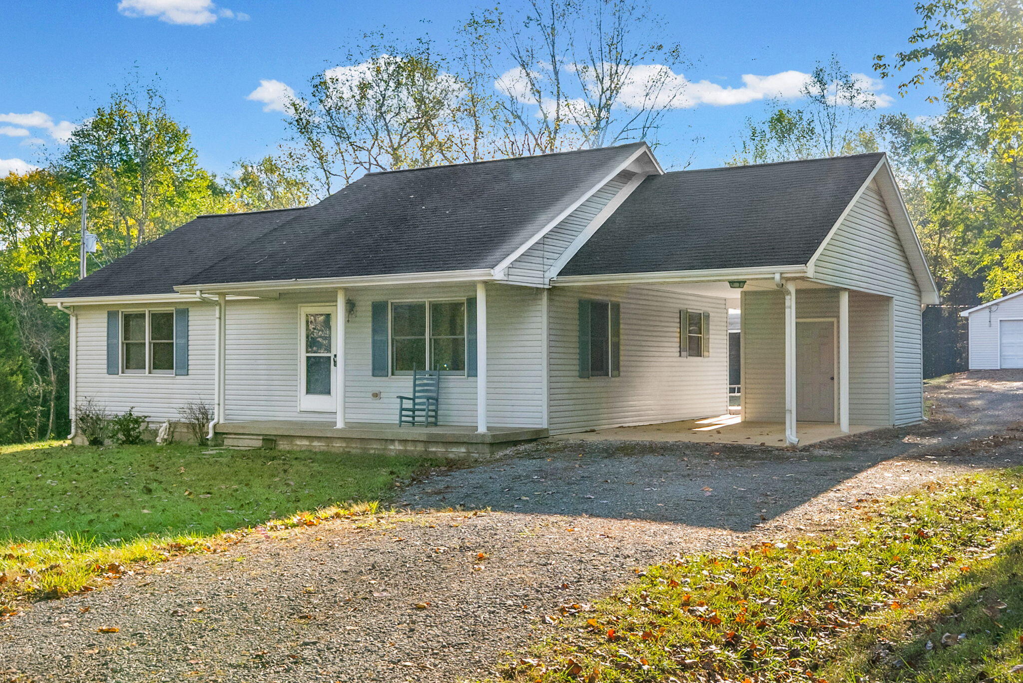 16350 Froghop Road Property Photo 2