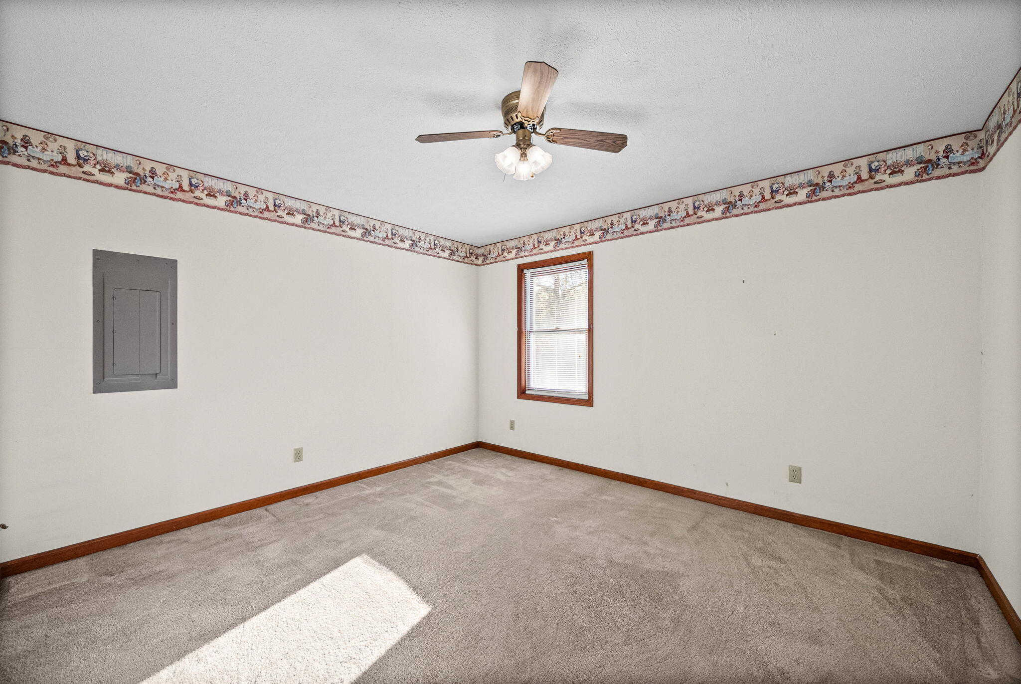 16350 Froghop Road Property Photo 10