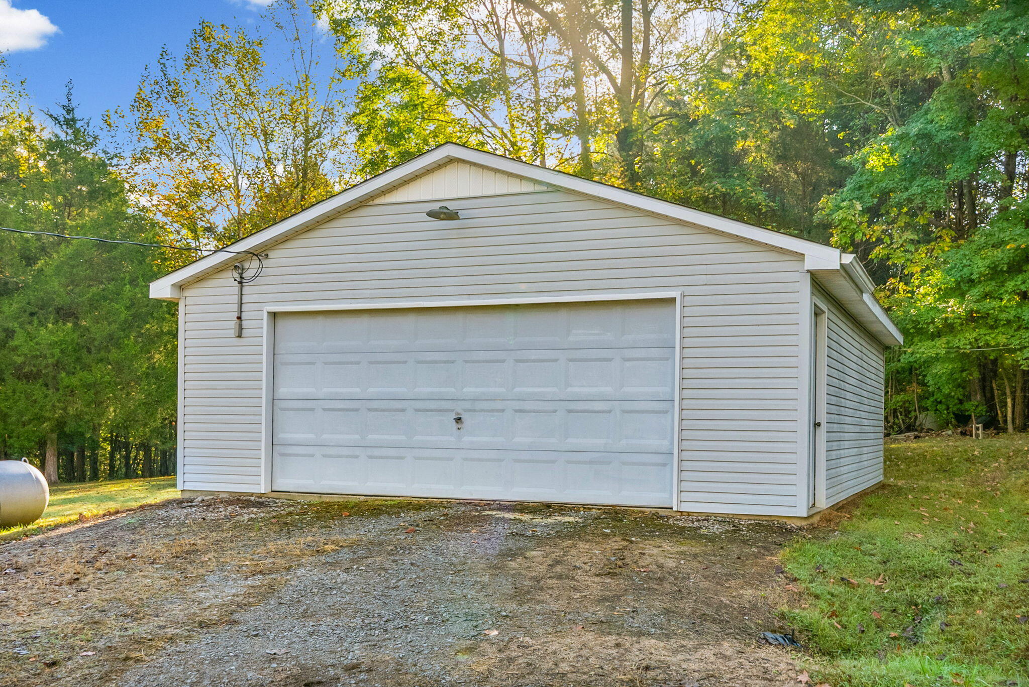 16350 Froghop Road Property Photo 12