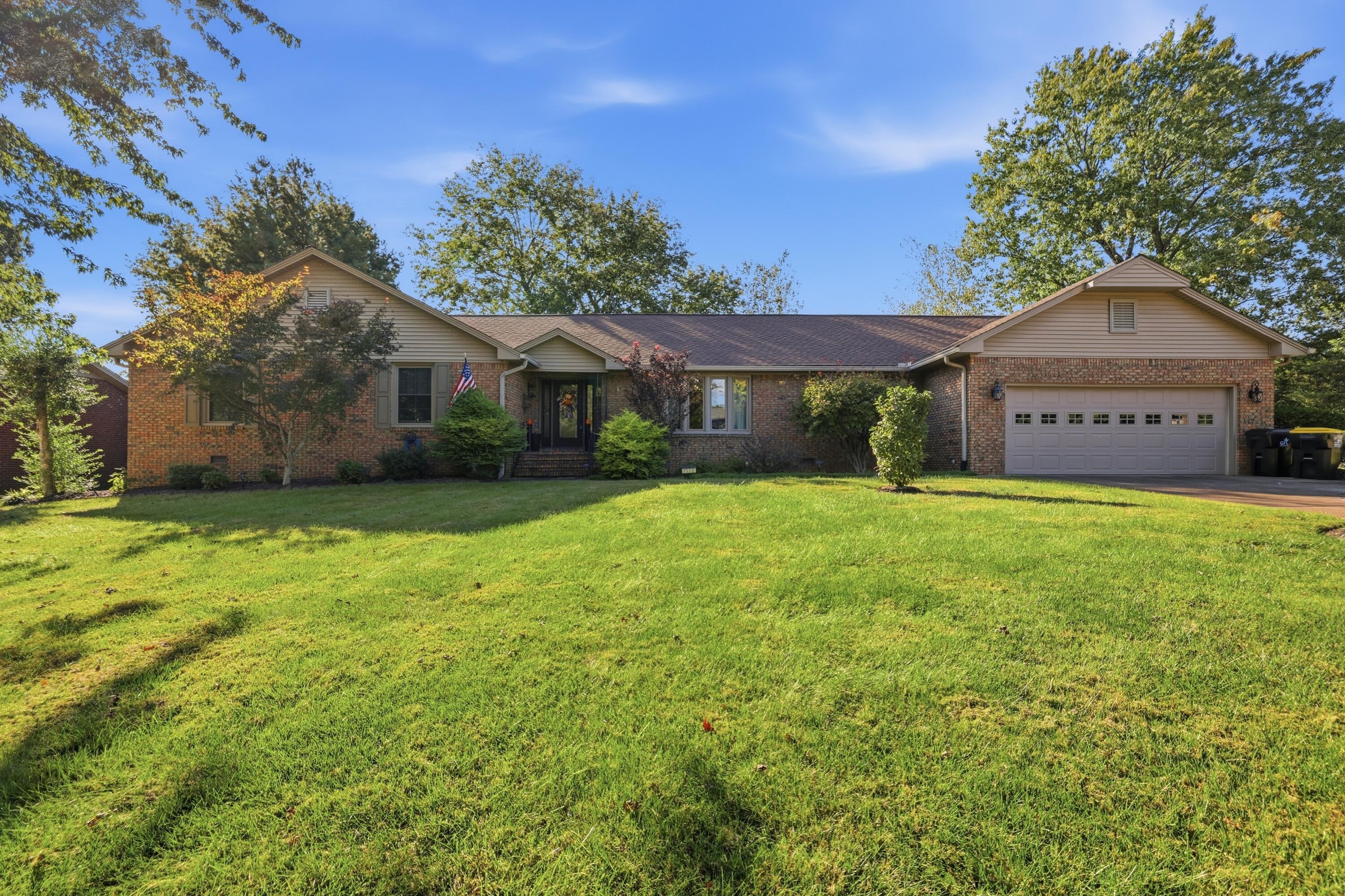 1520 London Drive Property Photo 1