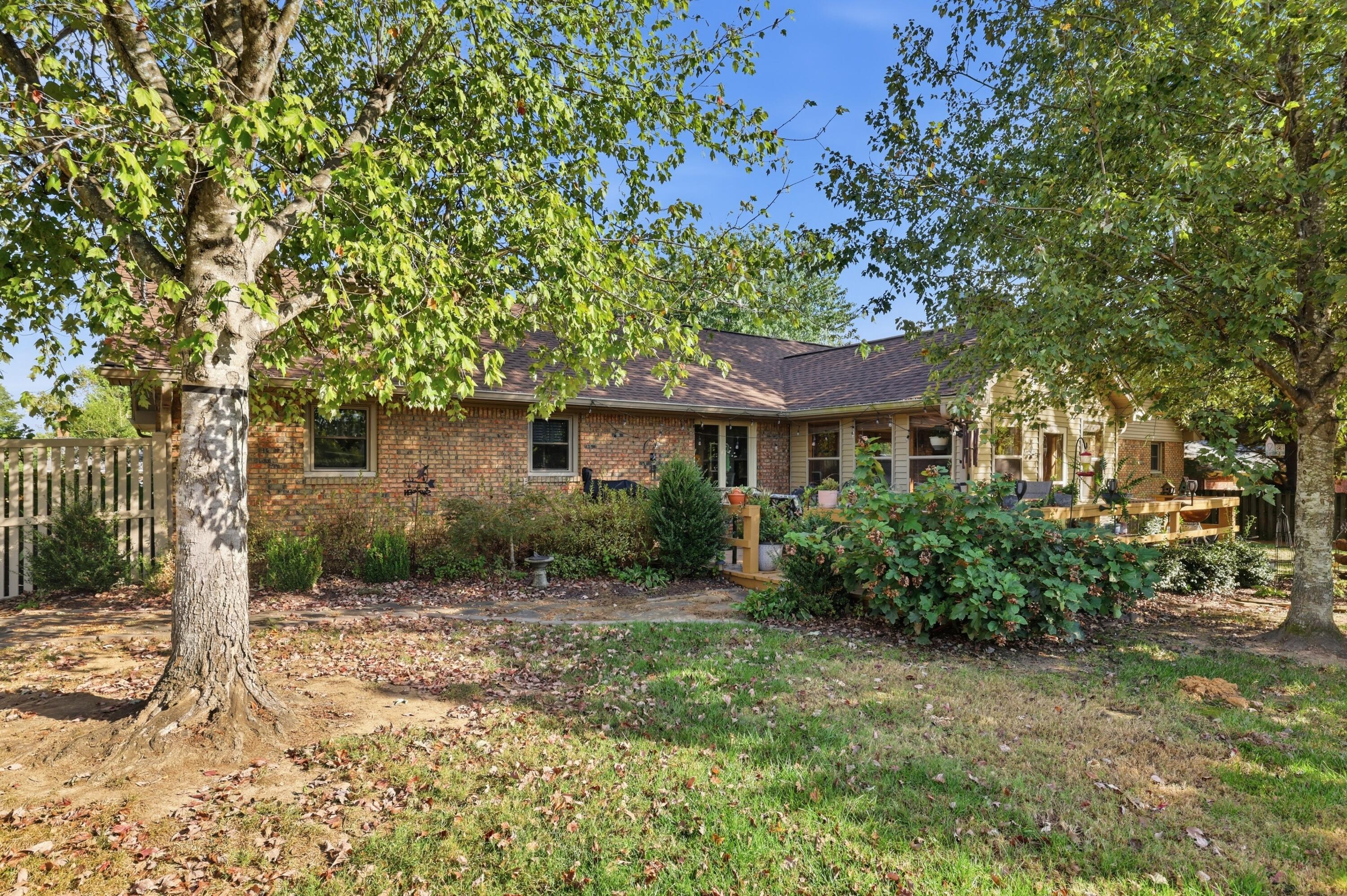 1520 London Drive Property Photo 43