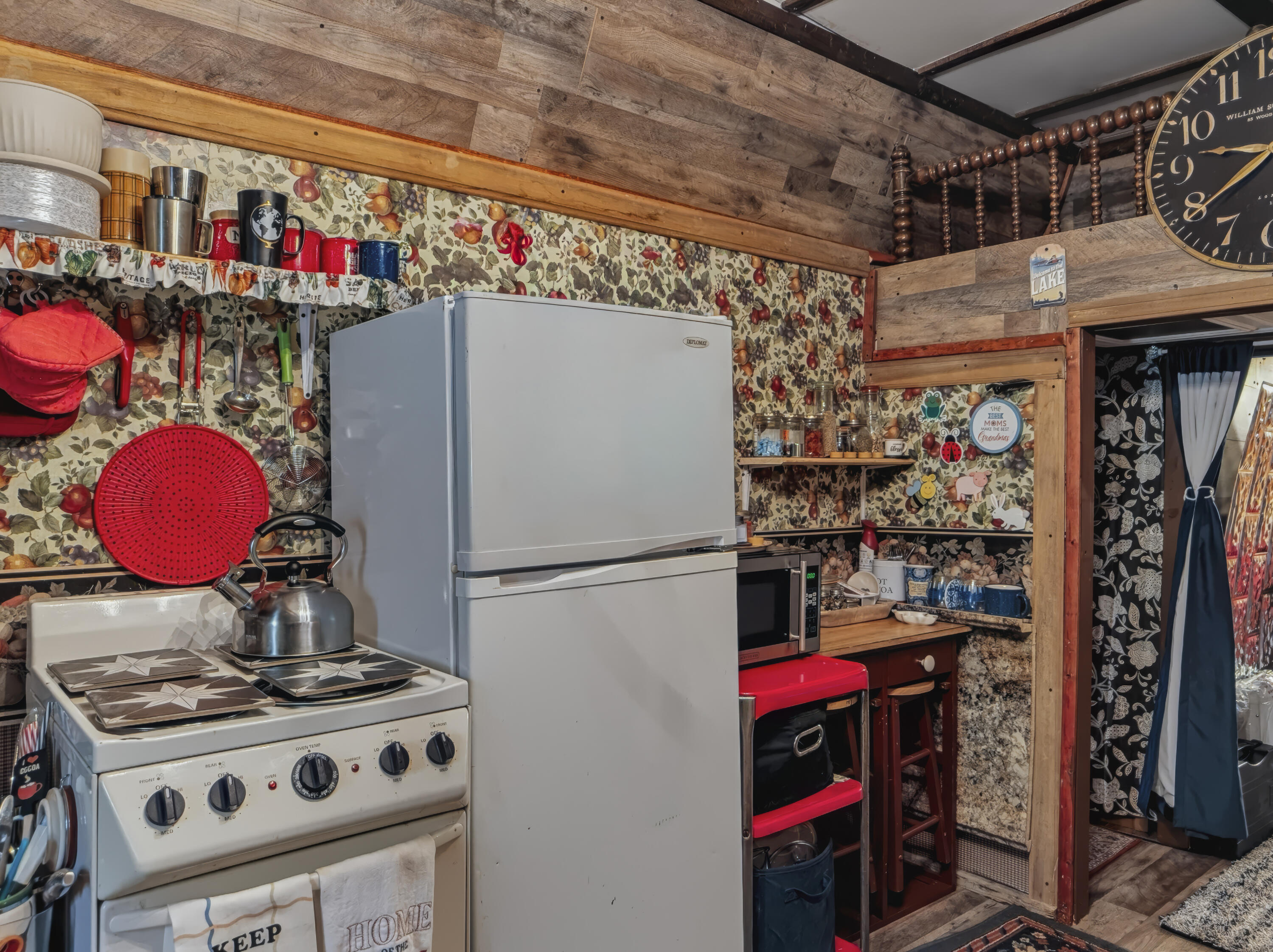 24 Sulphur Springs Hollow Road Property Photo 14