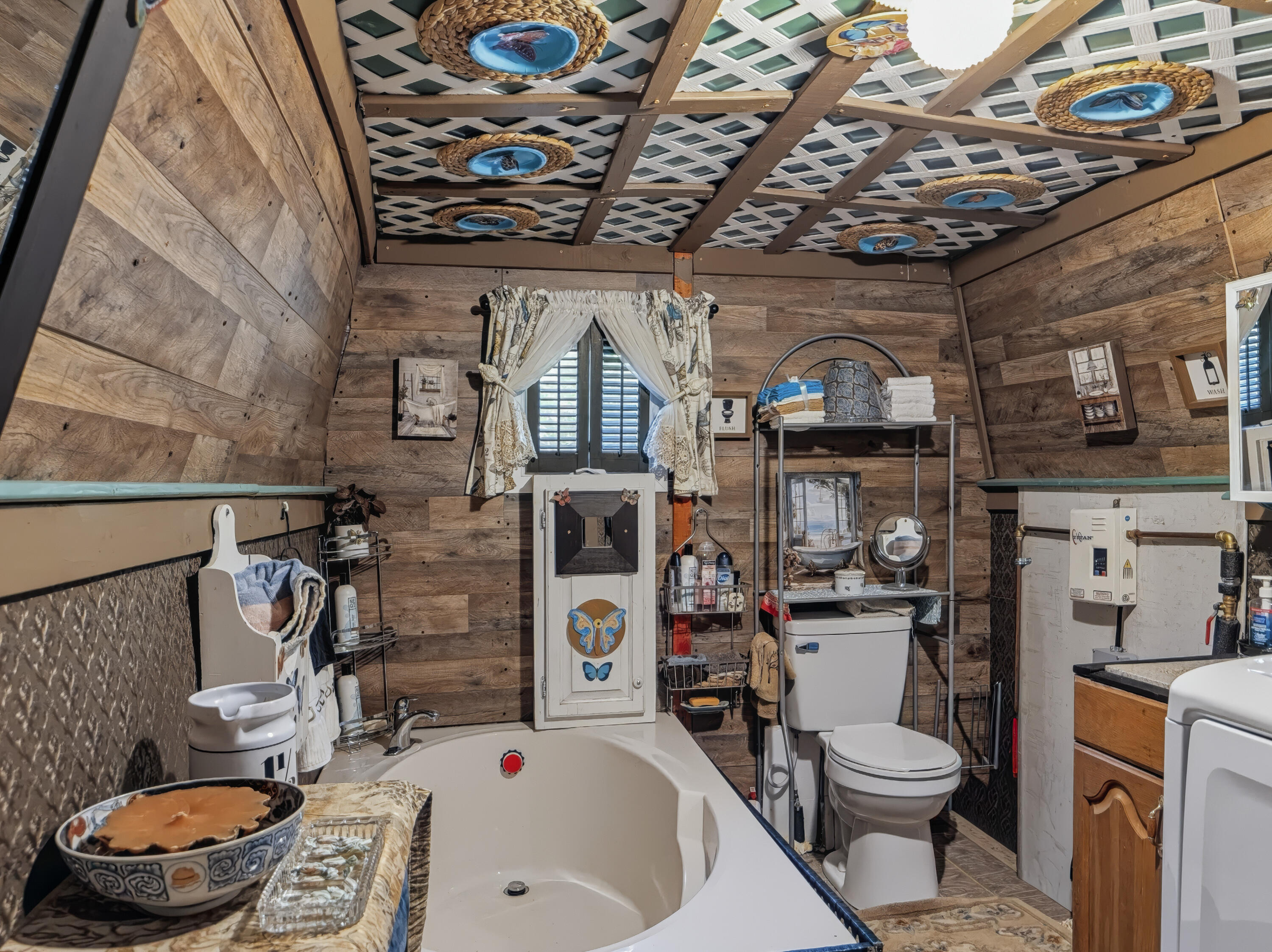 24 Sulphur Springs Hollow Road Property Photo 20