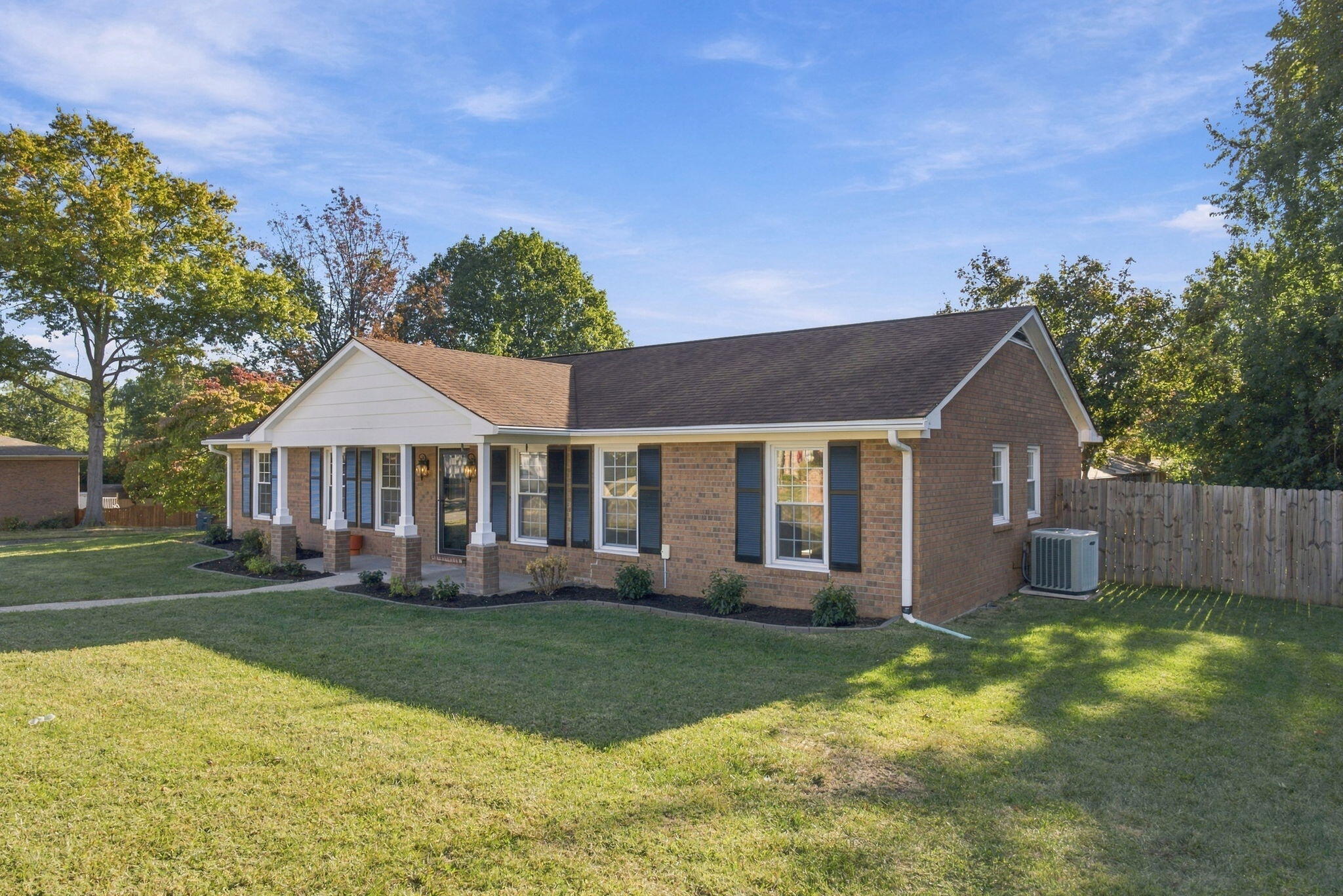 3228 Shoal Lake Drive Property Photo 3