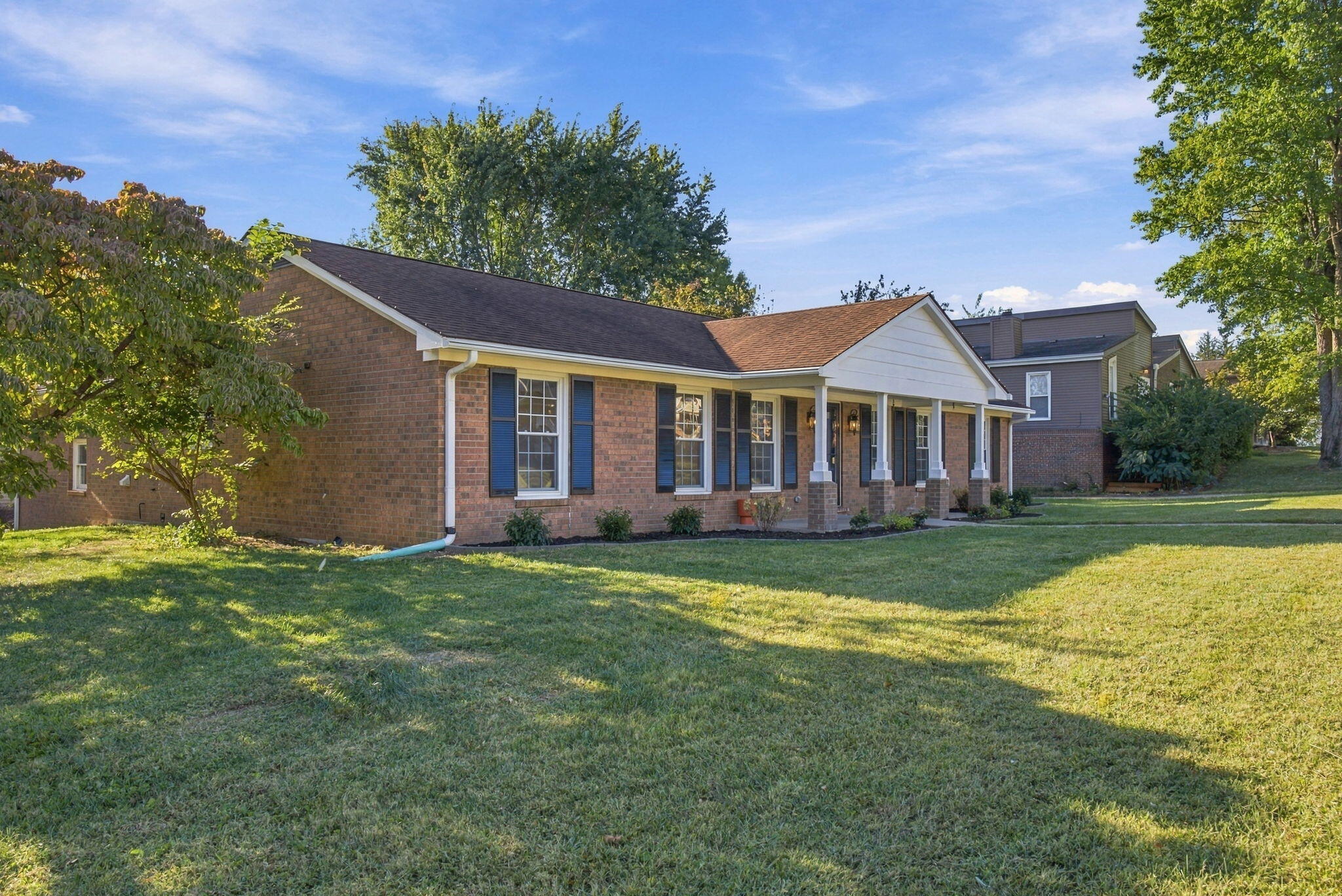 3228 Shoal Lake Drive Property Photo 4