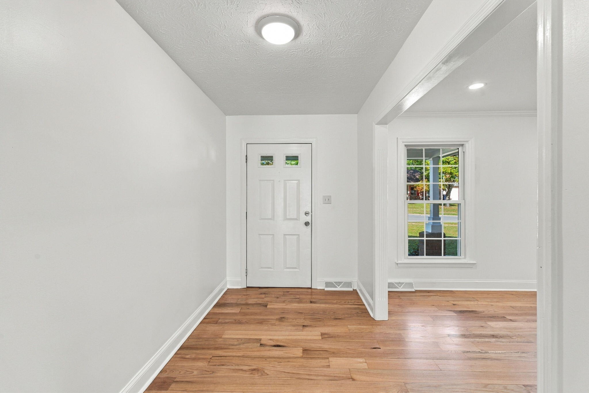 3228 Shoal Lake Drive Property Photo 9