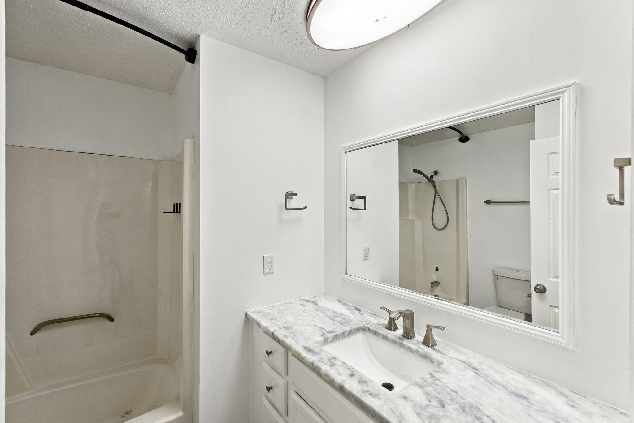 3228 Shoal Lake Drive Property Photo 26