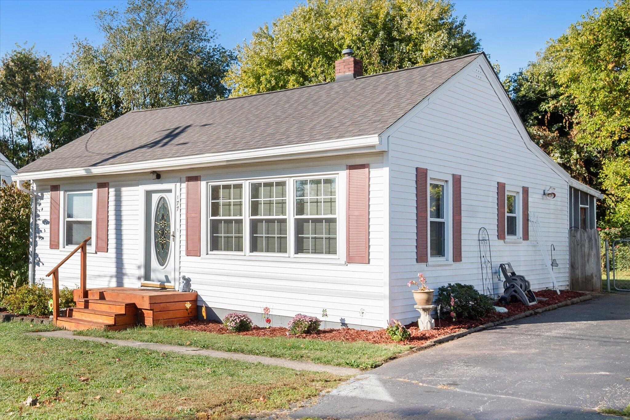 177 Eastview Circle Property Photo 1