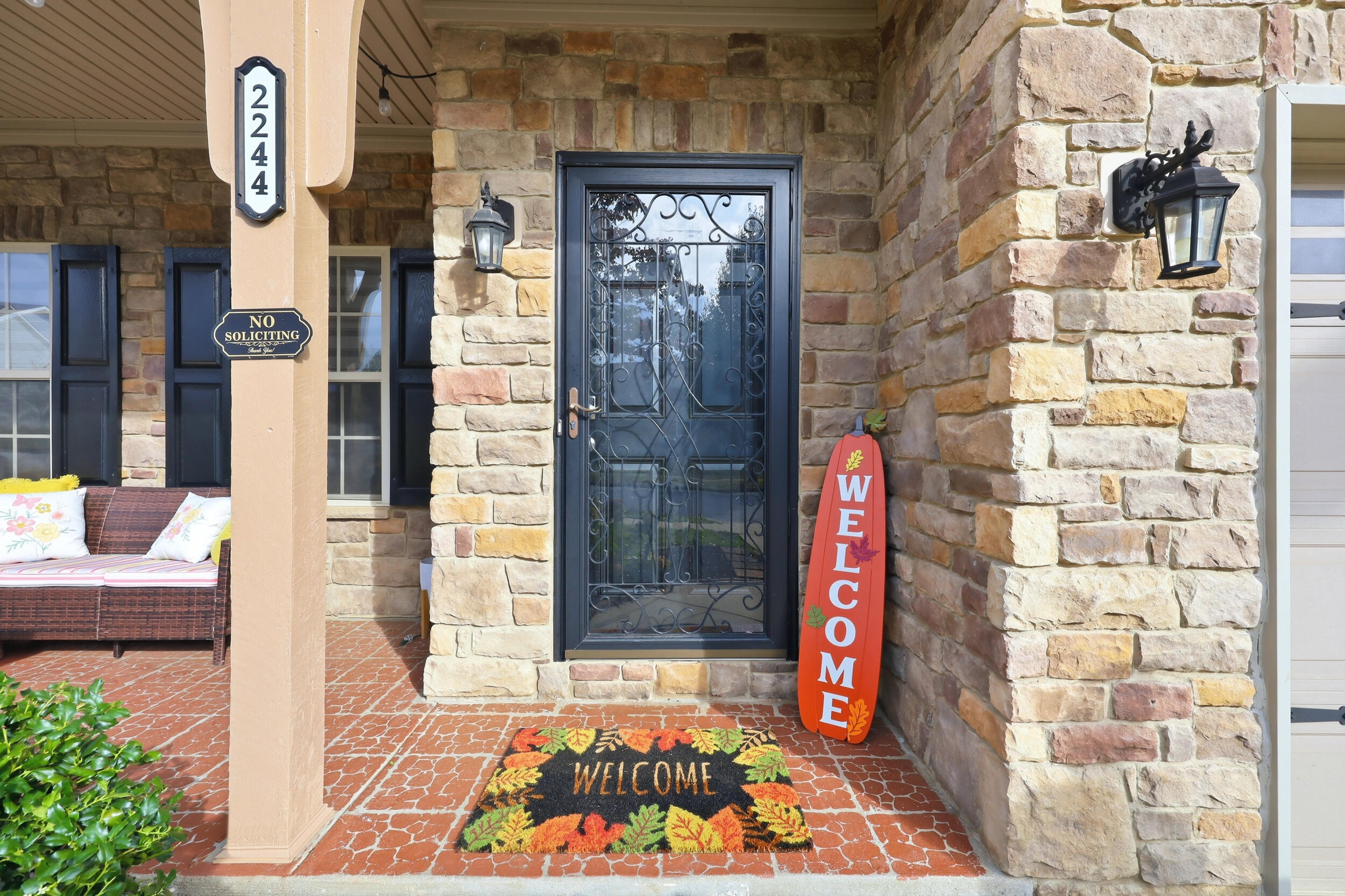 2244 Walcot Way Property Photo 2