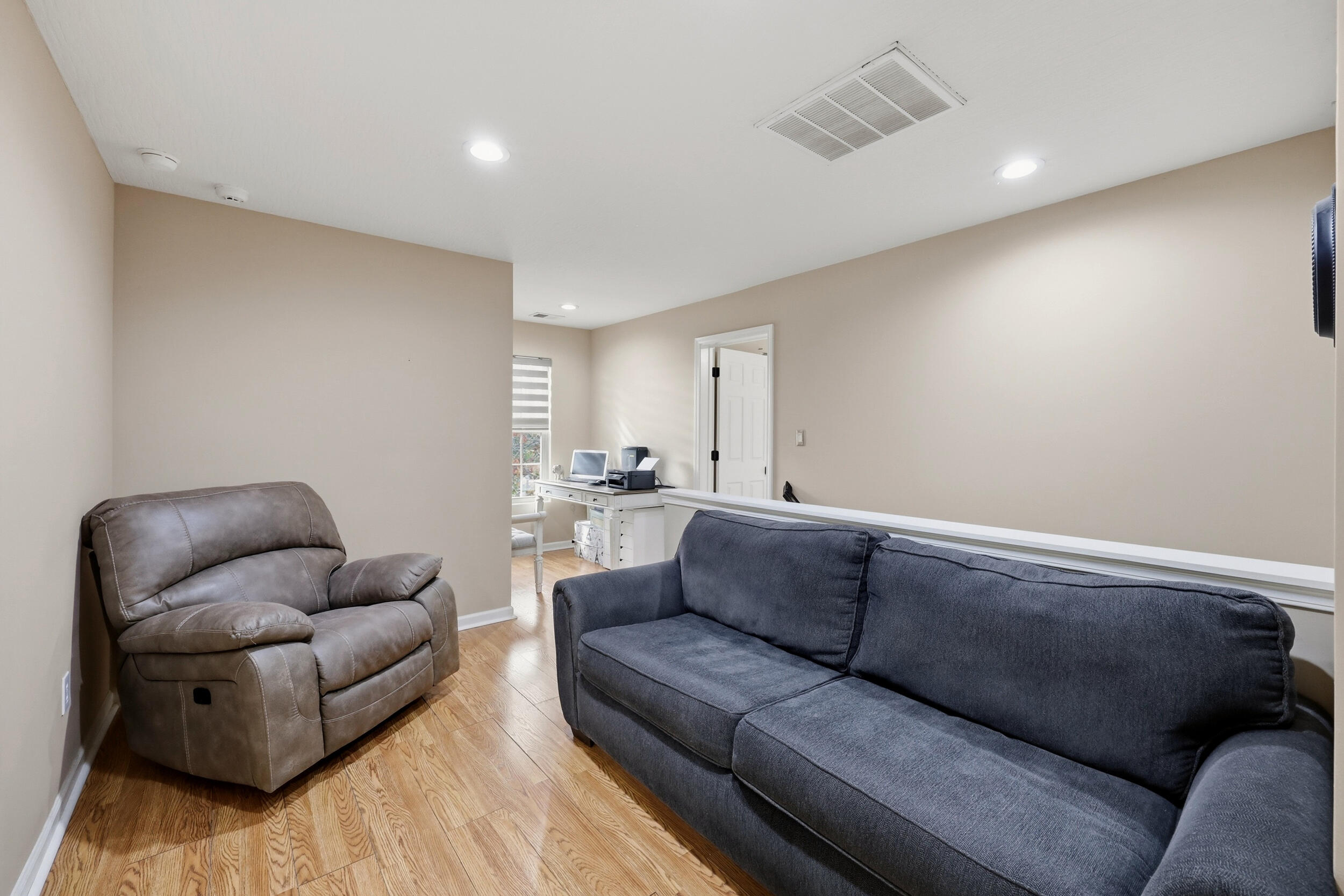 2244 Walcot Way Property Photo 15
