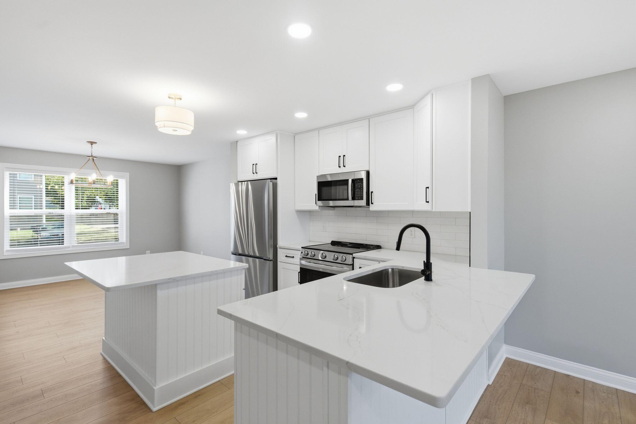 579 Beech Street Property Photo 8