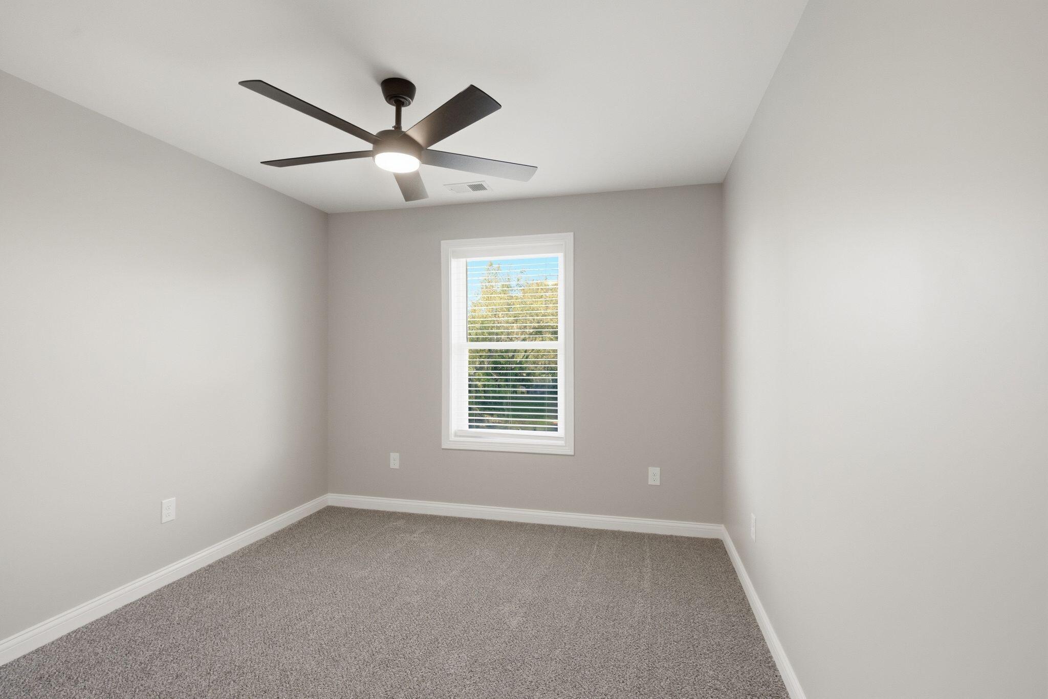 579 Beech Street Property Photo 19