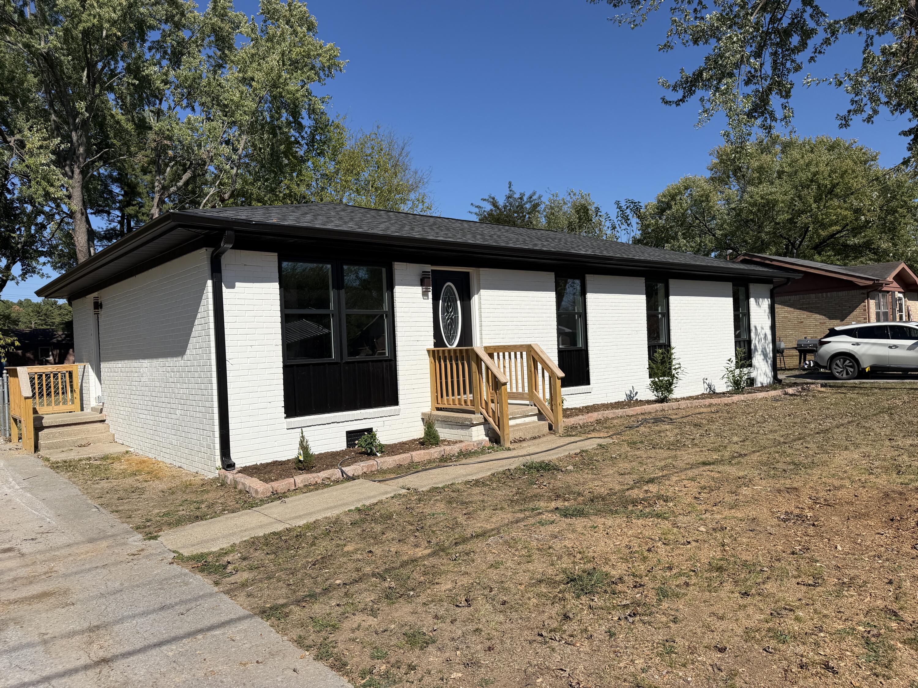 104 Boxwood Drive Property Photo 1