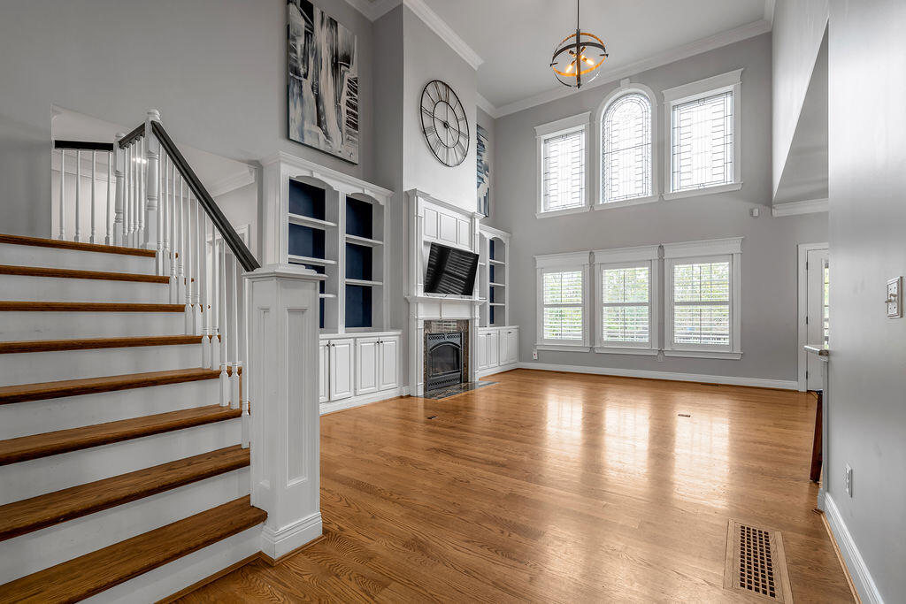 456 Weston Park Property Photo 2