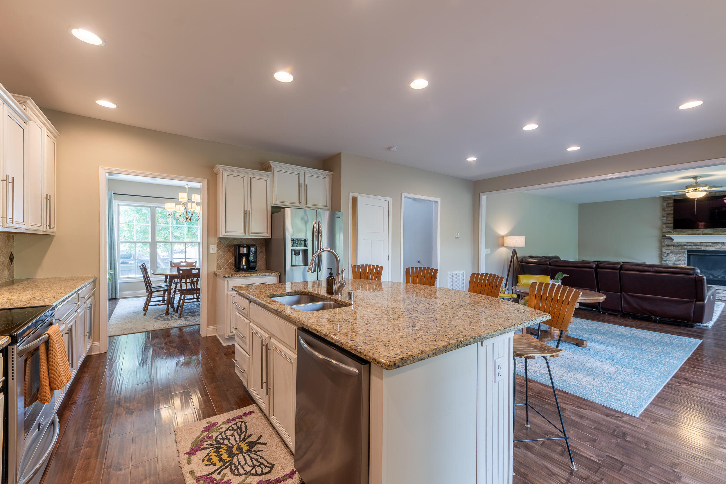 139 Waterside Drive Property Photo 10
