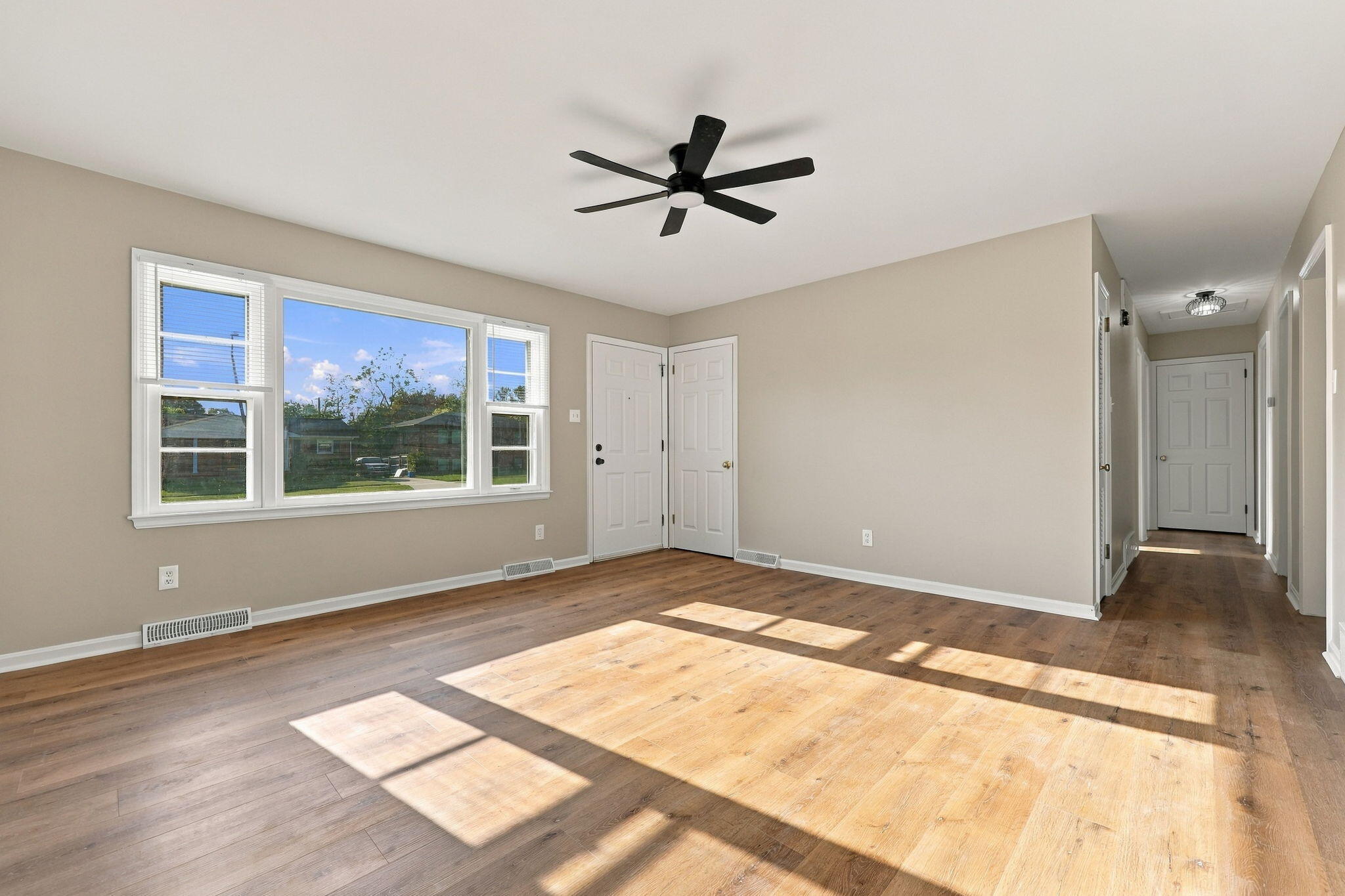 2131 Alexandria Drive Property Photo 2