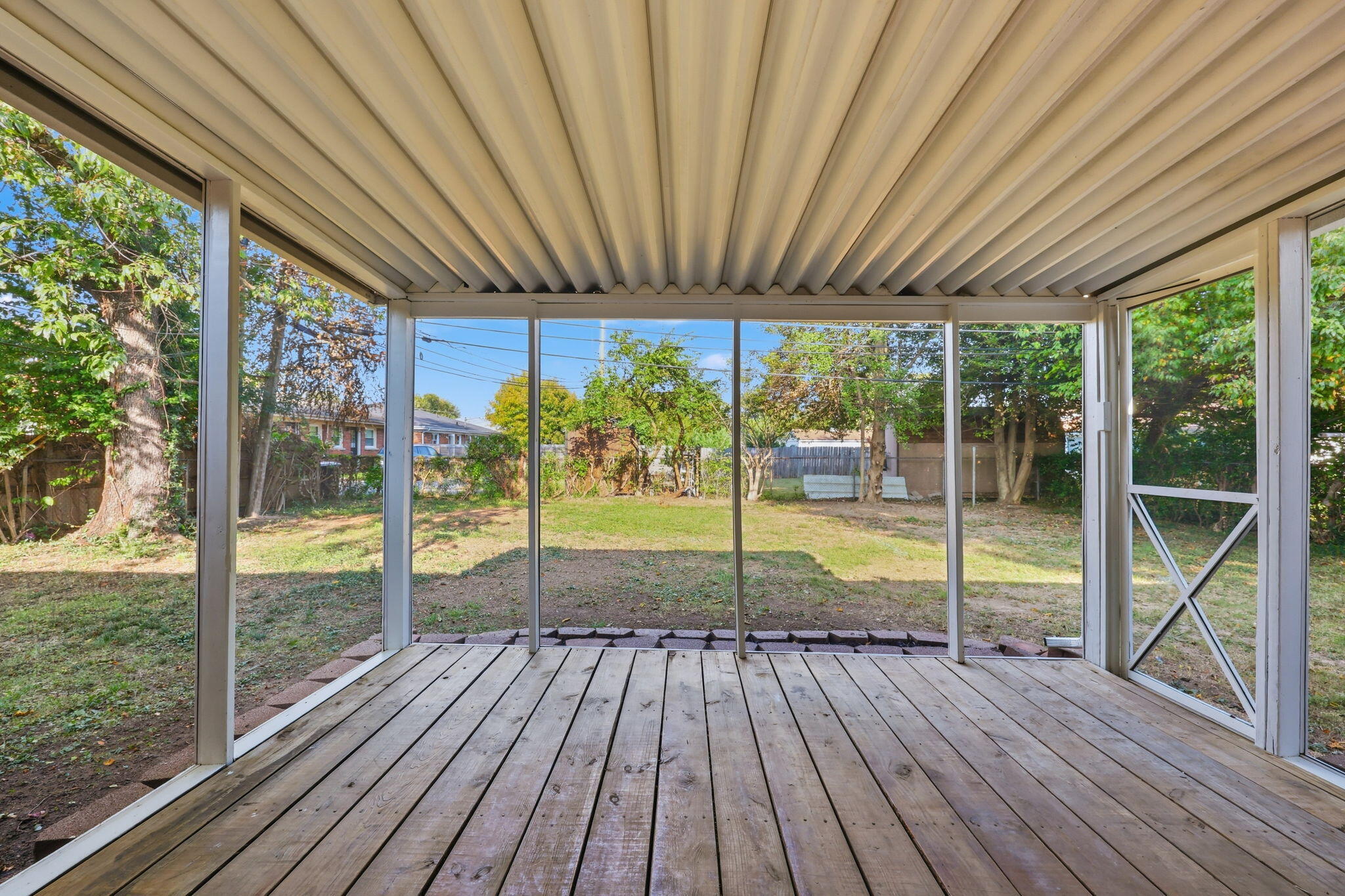 2131 Alexandria Drive Property Photo 4