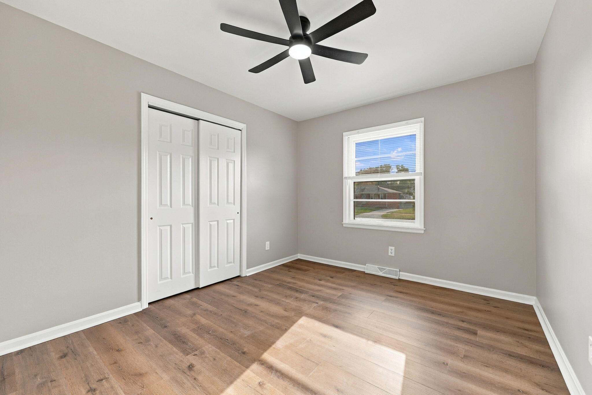 2131 Alexandria Drive Property Photo 23