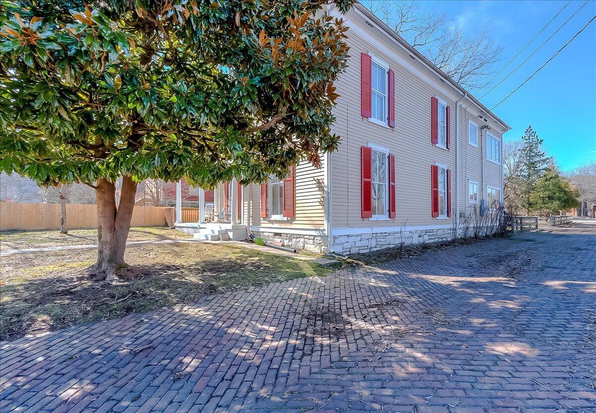 308 Wilkinson Street Property Photo 40