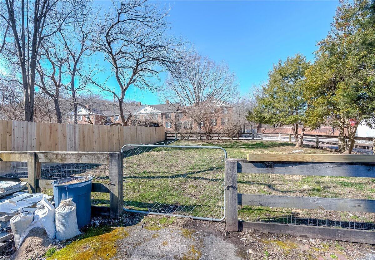 308 Wilkinson Street Property Photo 45