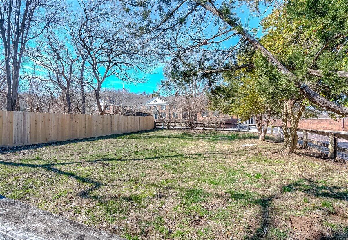 308 Wilkinson Street Property Photo 46