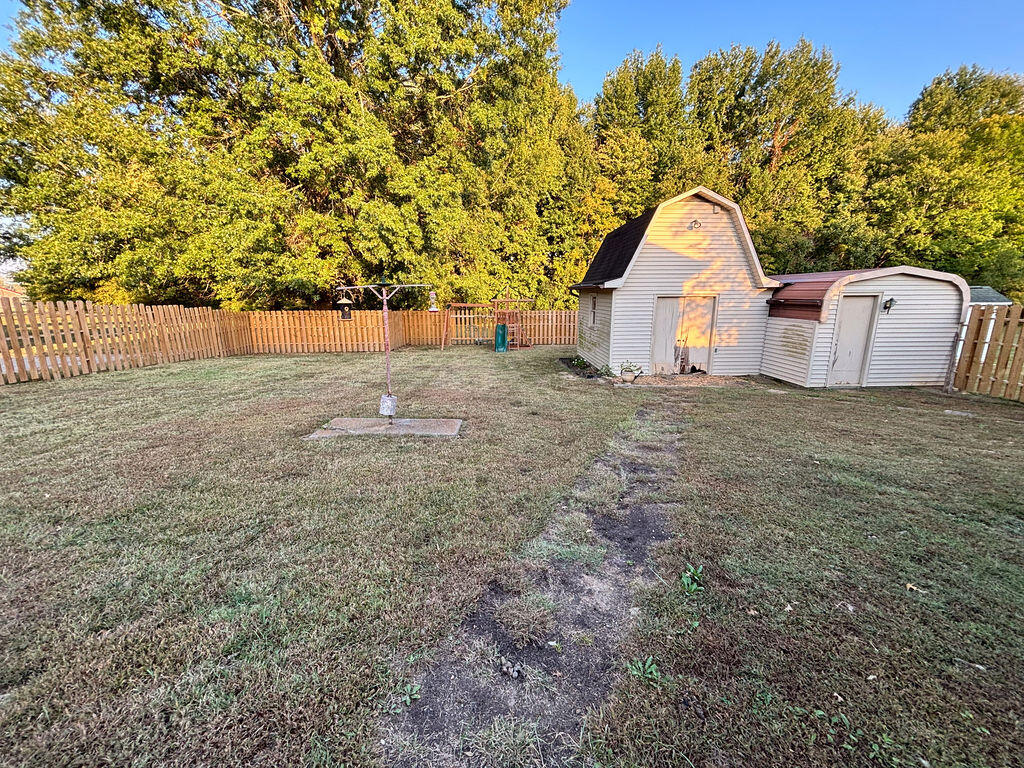 806 Mason Street Property Photo 37