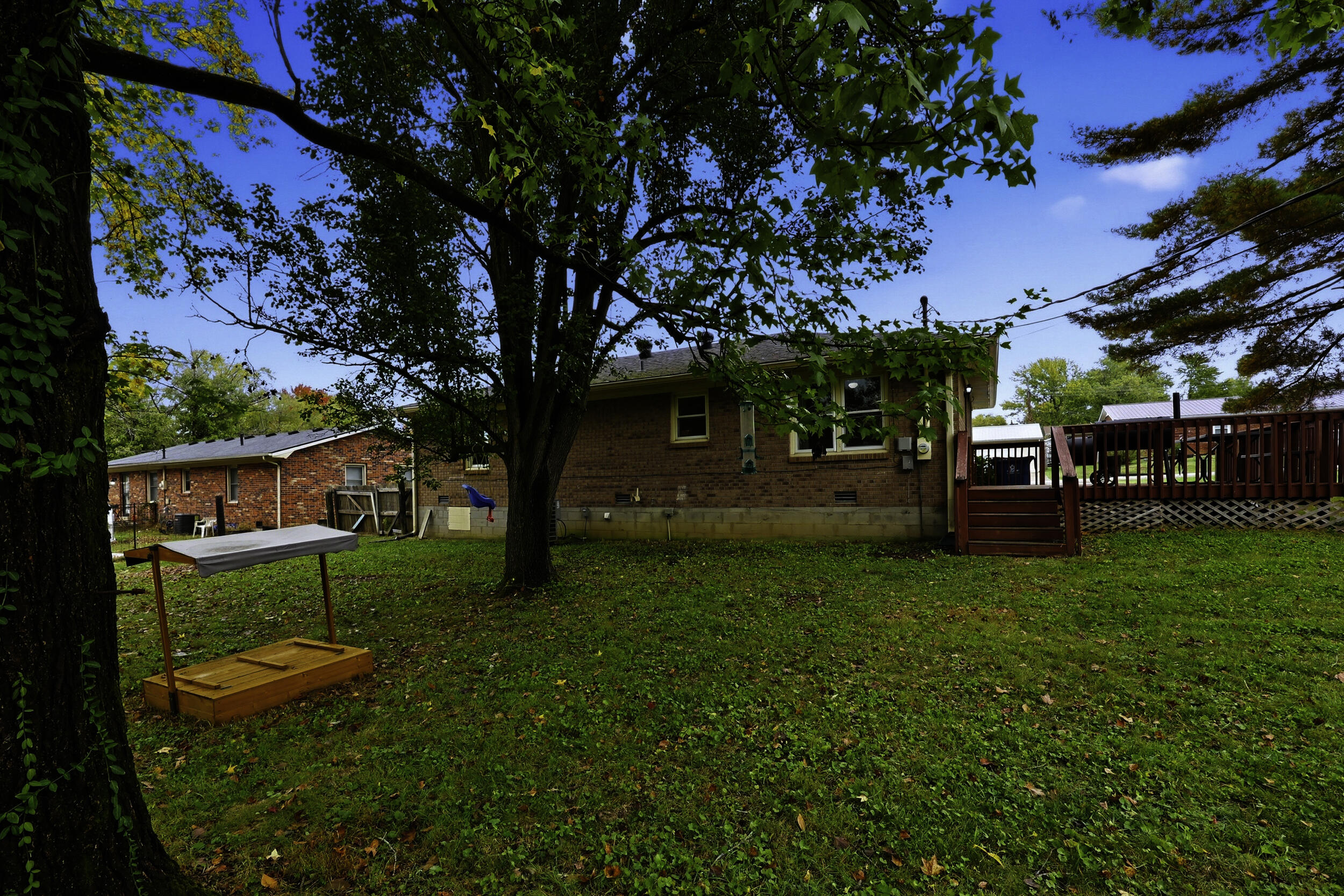 102 Jennifer Drive Property Photo 22