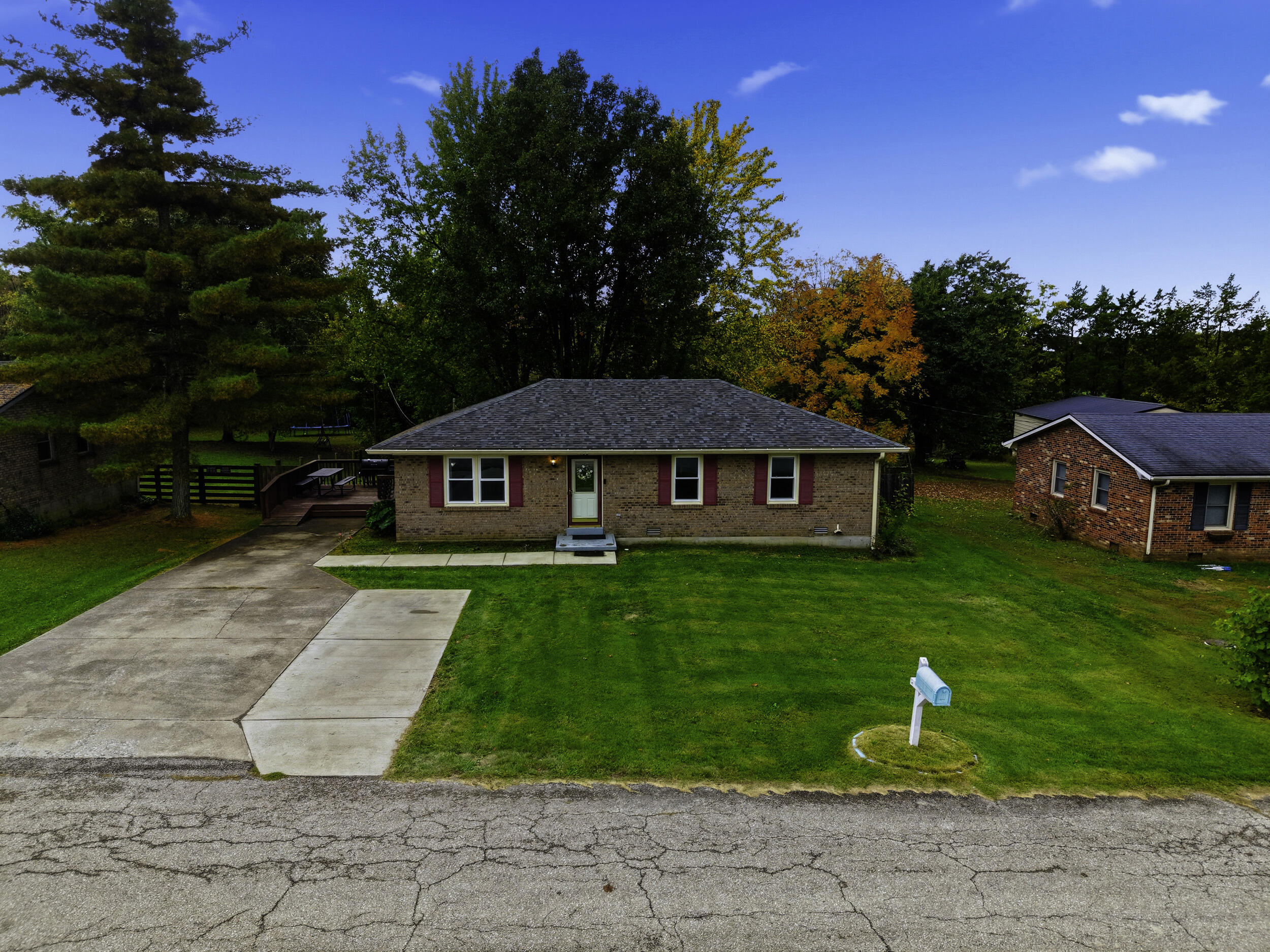 102 Jennifer Drive Property Photo 32