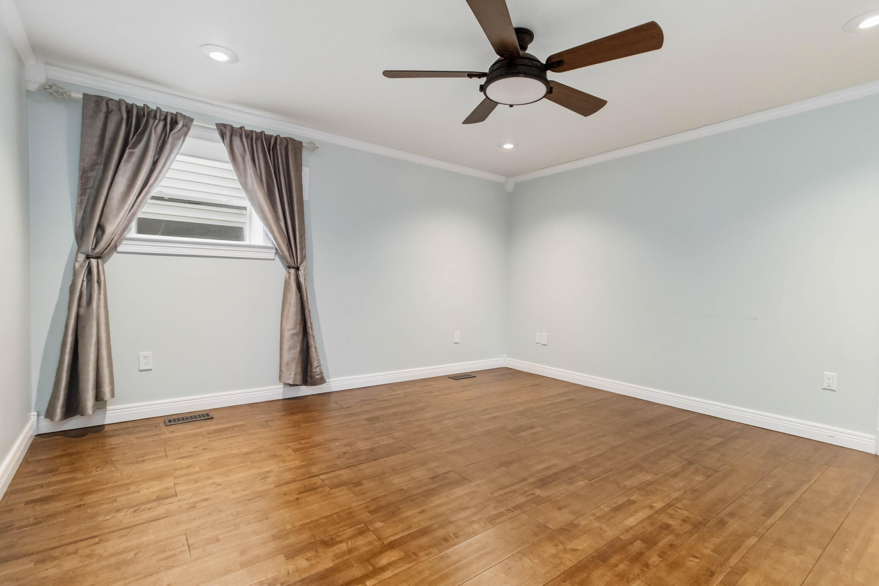138 Crawford Avenue Property Photo 32