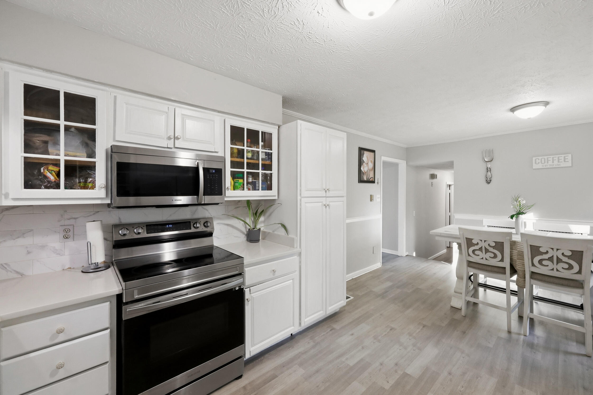 105 Oakwood Drive Property Photo 12