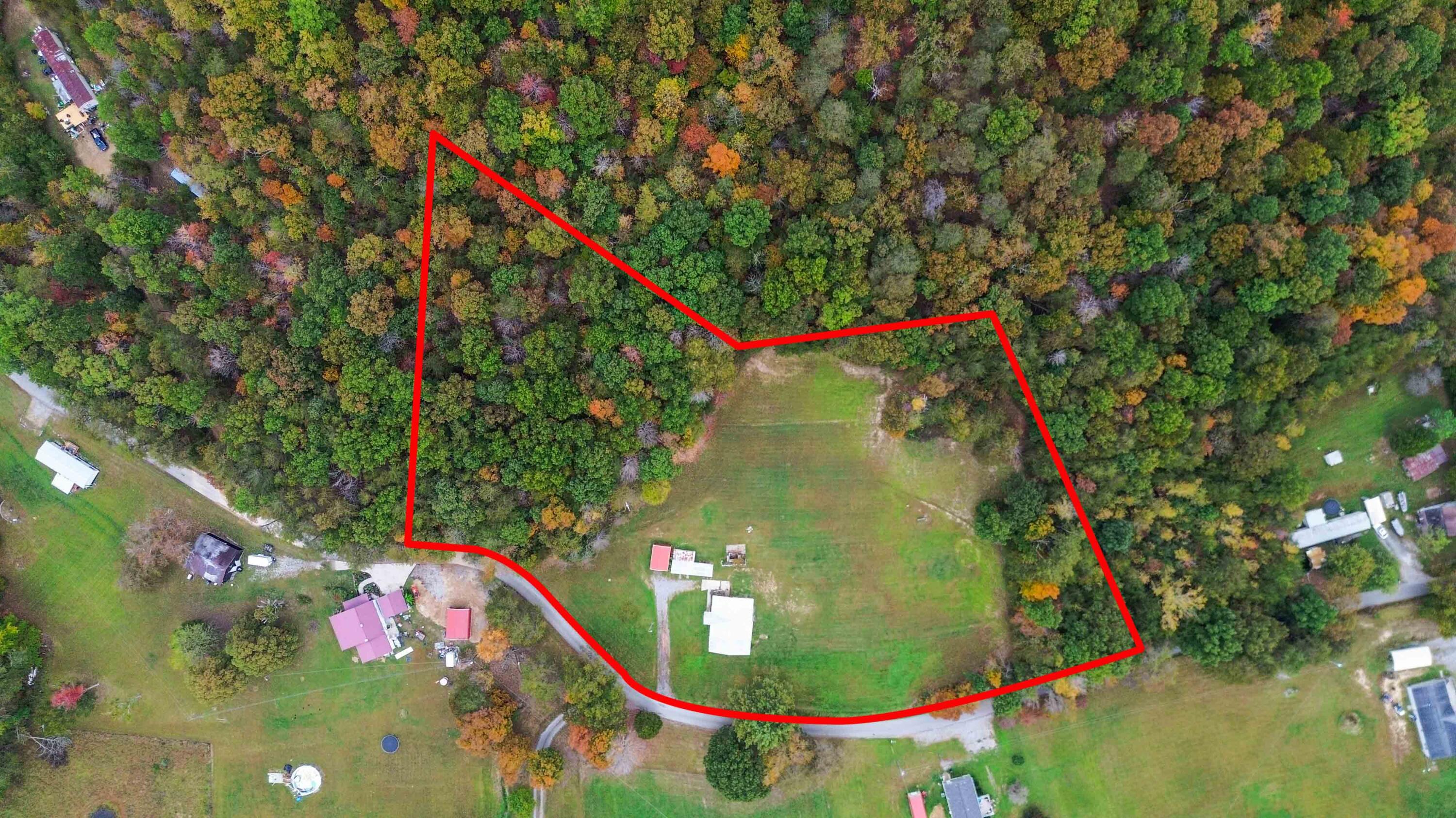 200 Brown Hollow Road Property Photo 3