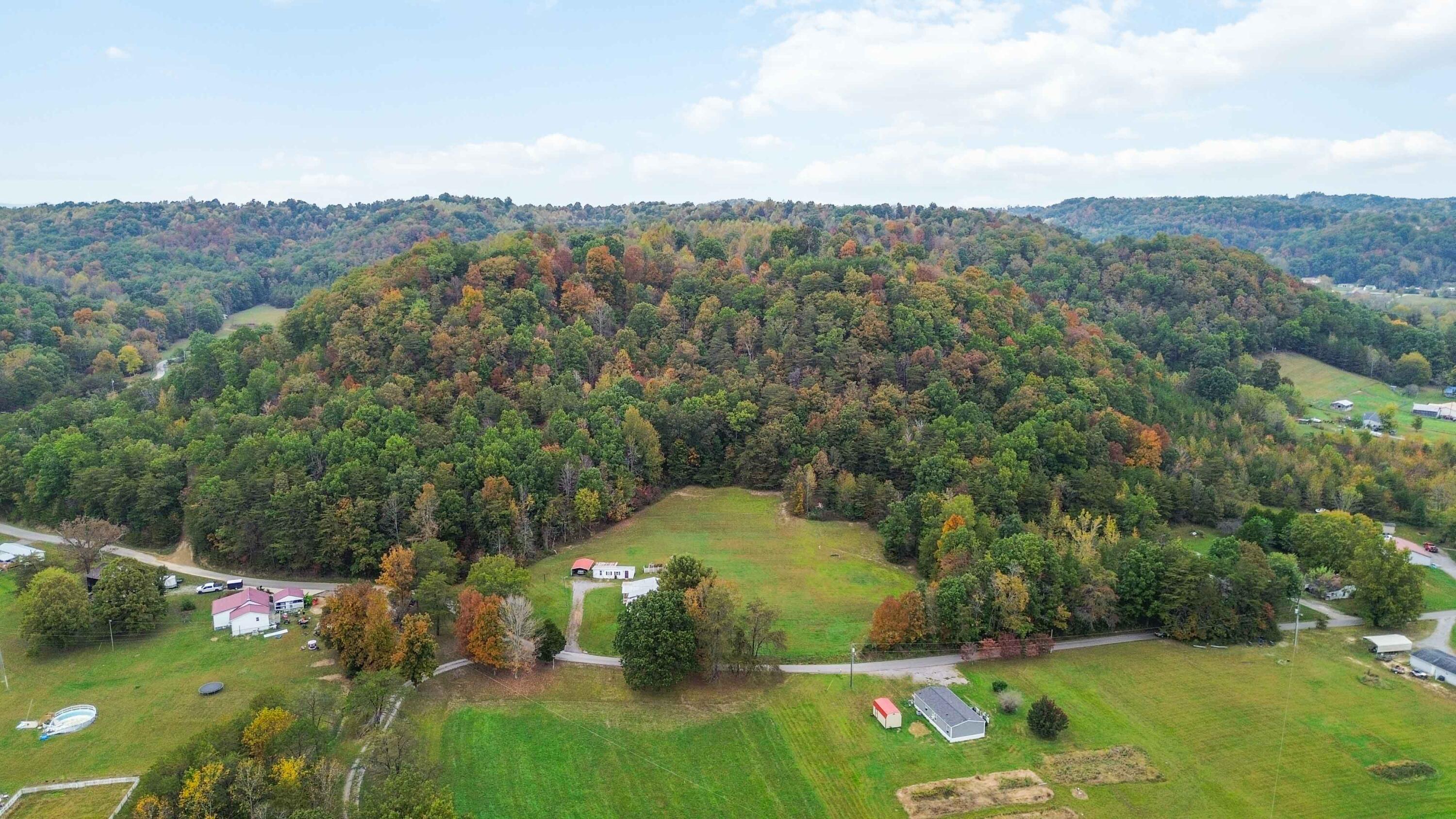 200 Brown Hollow Road Property Photo 5