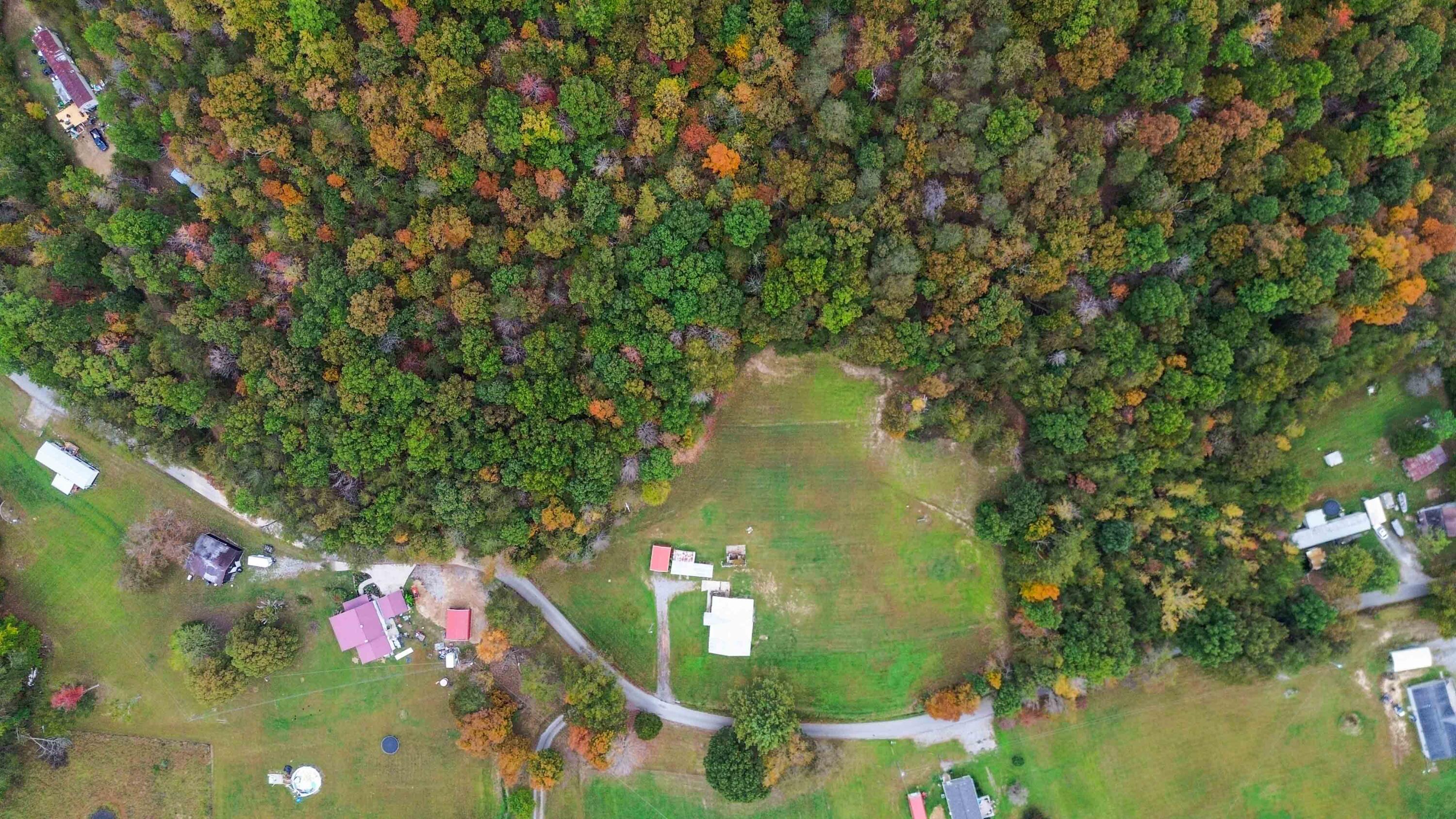200 Brown Hollow Road Property Photo 10
