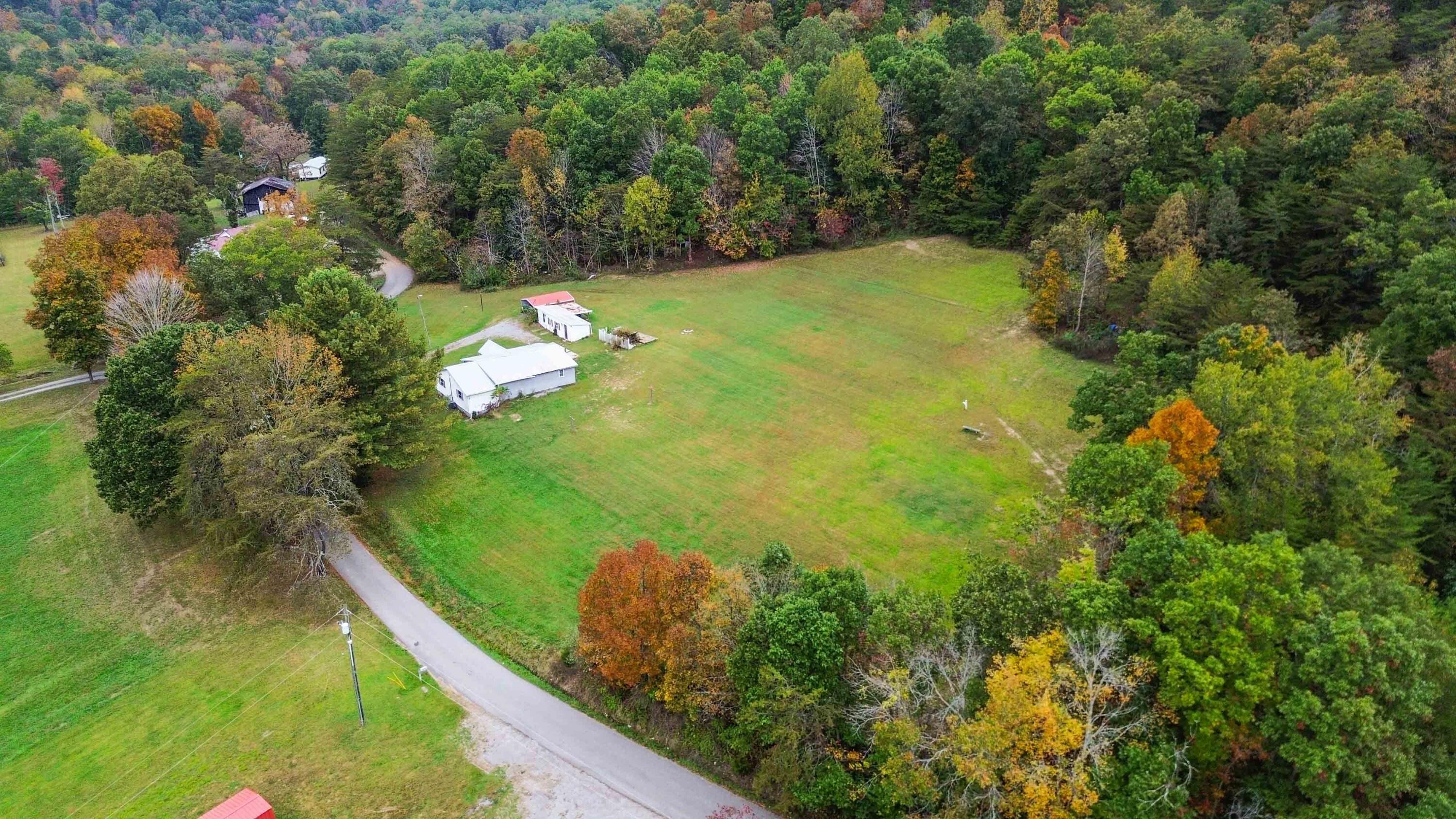 200 Brown Hollow Road Property Photo 12