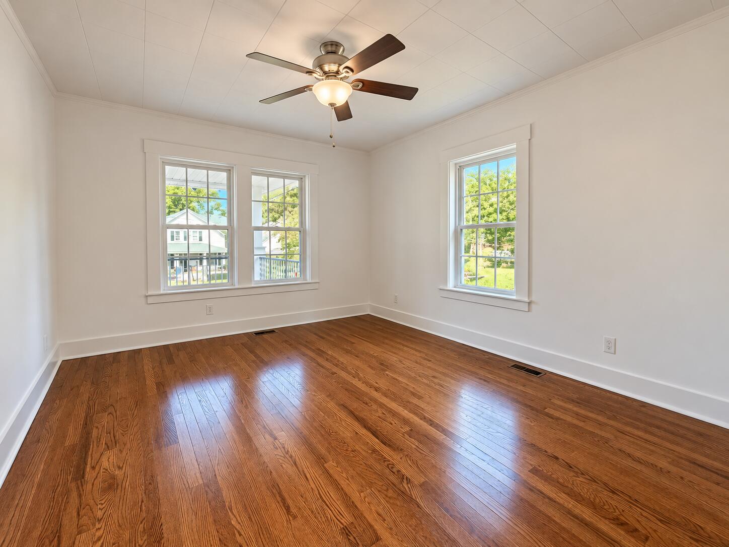 288 Broadway Street Property Photo 18