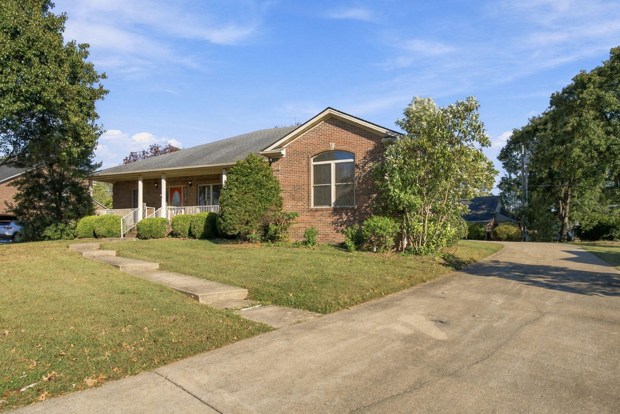 109 Lee Drive Property Photo 1